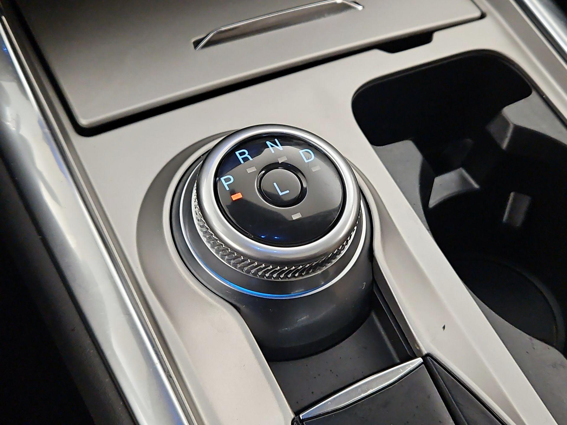 Thumbnail: 2022 Ford Explorer - 18