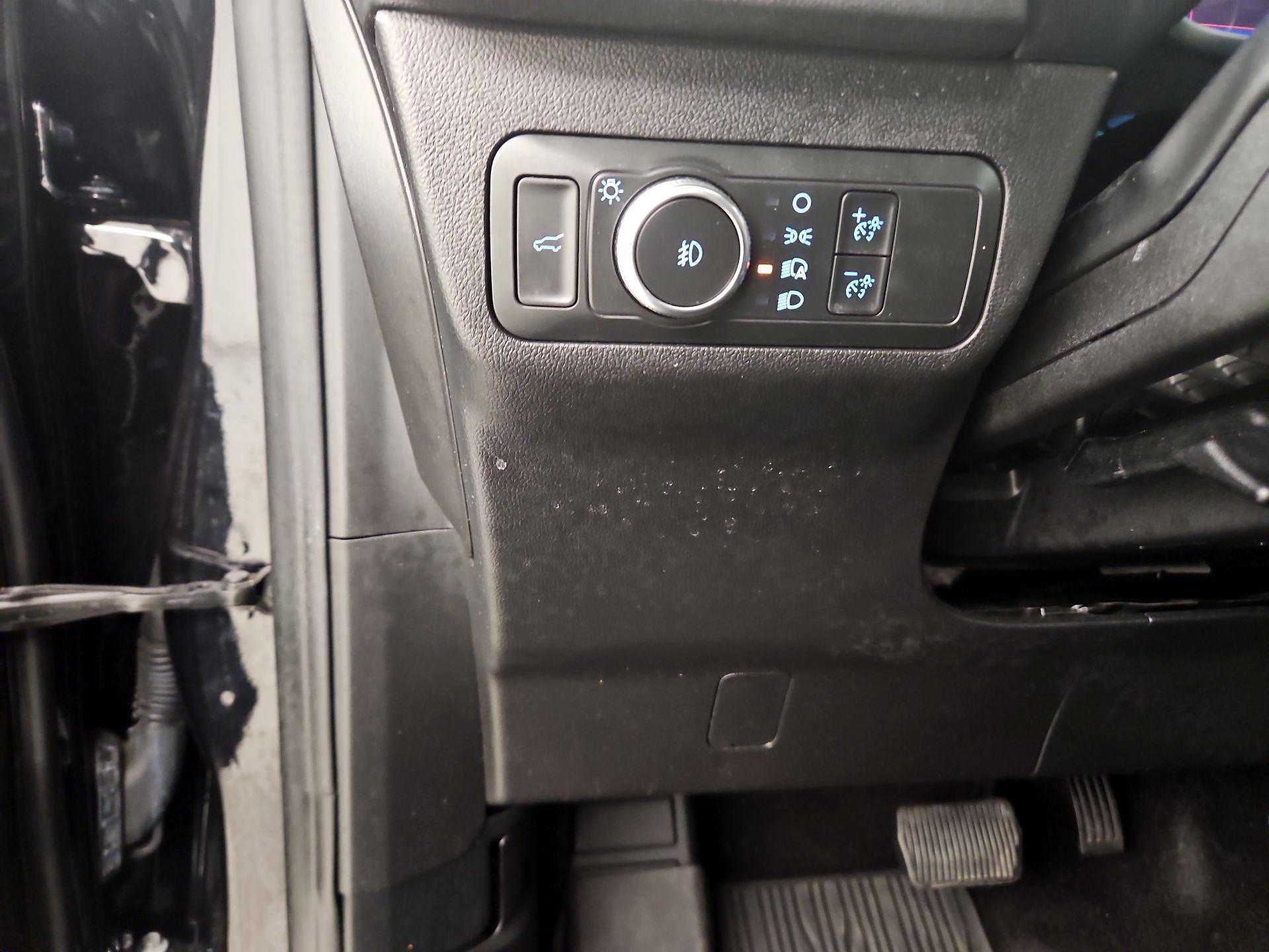 Thumbnail: 2022 Ford Escape - 13