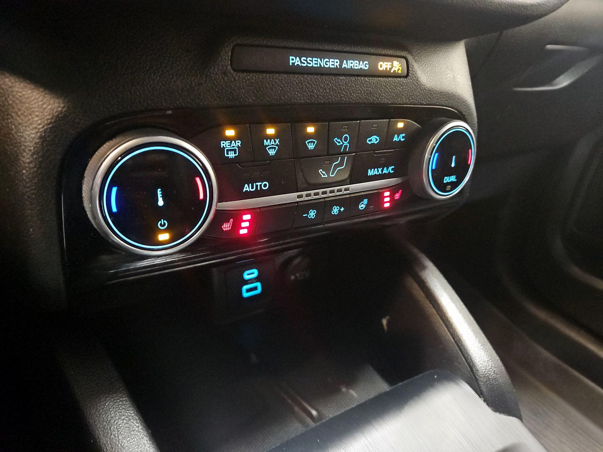 Thumbnail: 2022 Ford Escape - 17