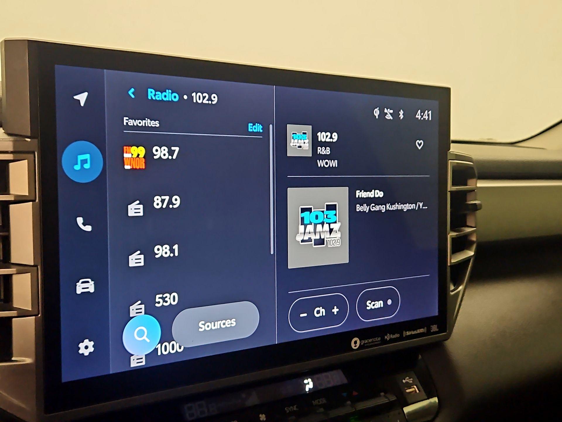 Thumbnail: 2023 Toyota Tundra - 15