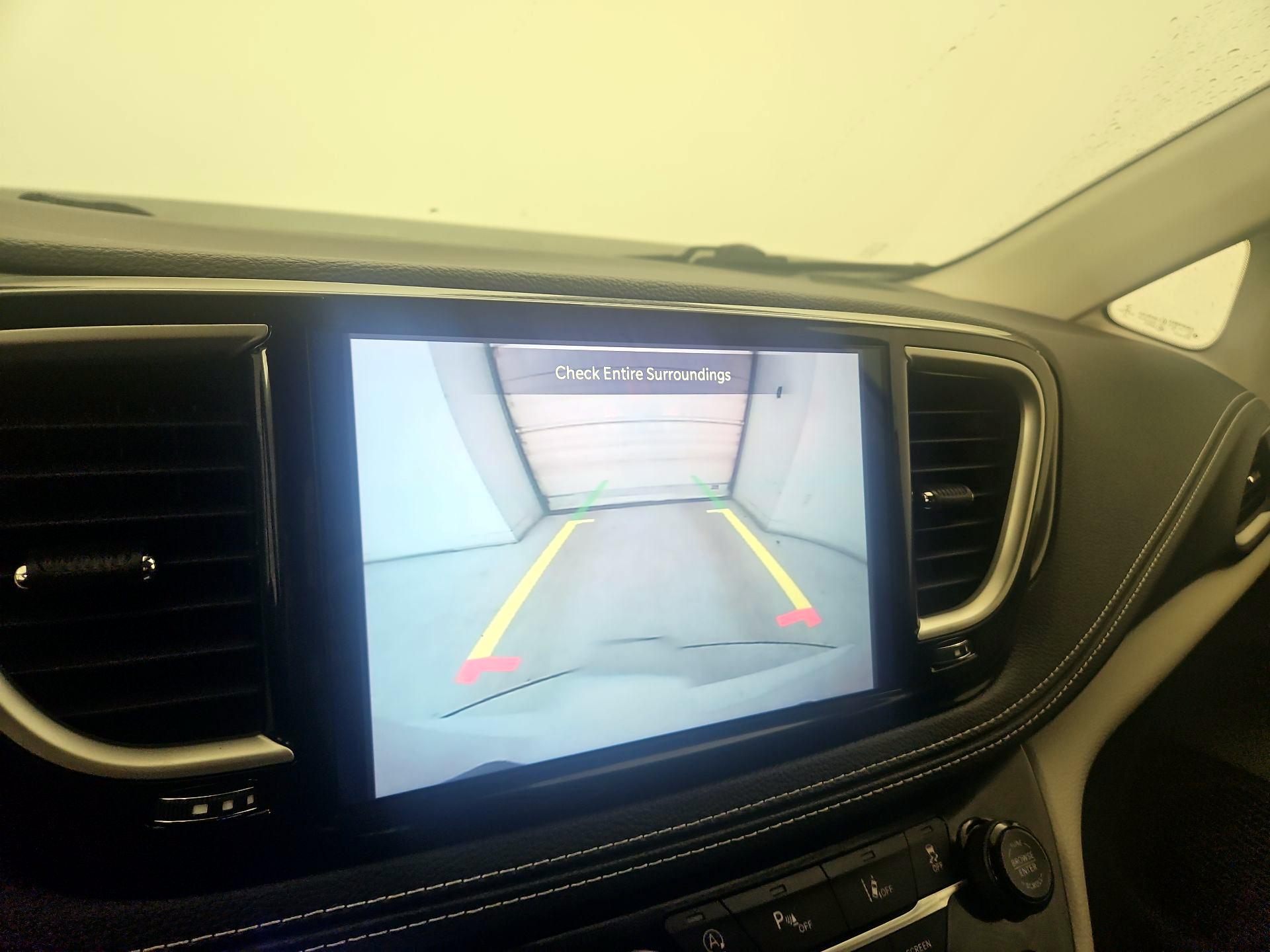 Thumbnail: 2023 Chrysler Pacifica - 14