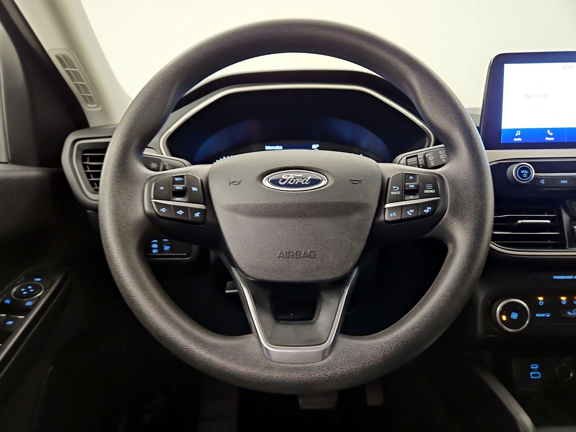 Thumbnail: 2022 Ford Escape - 10