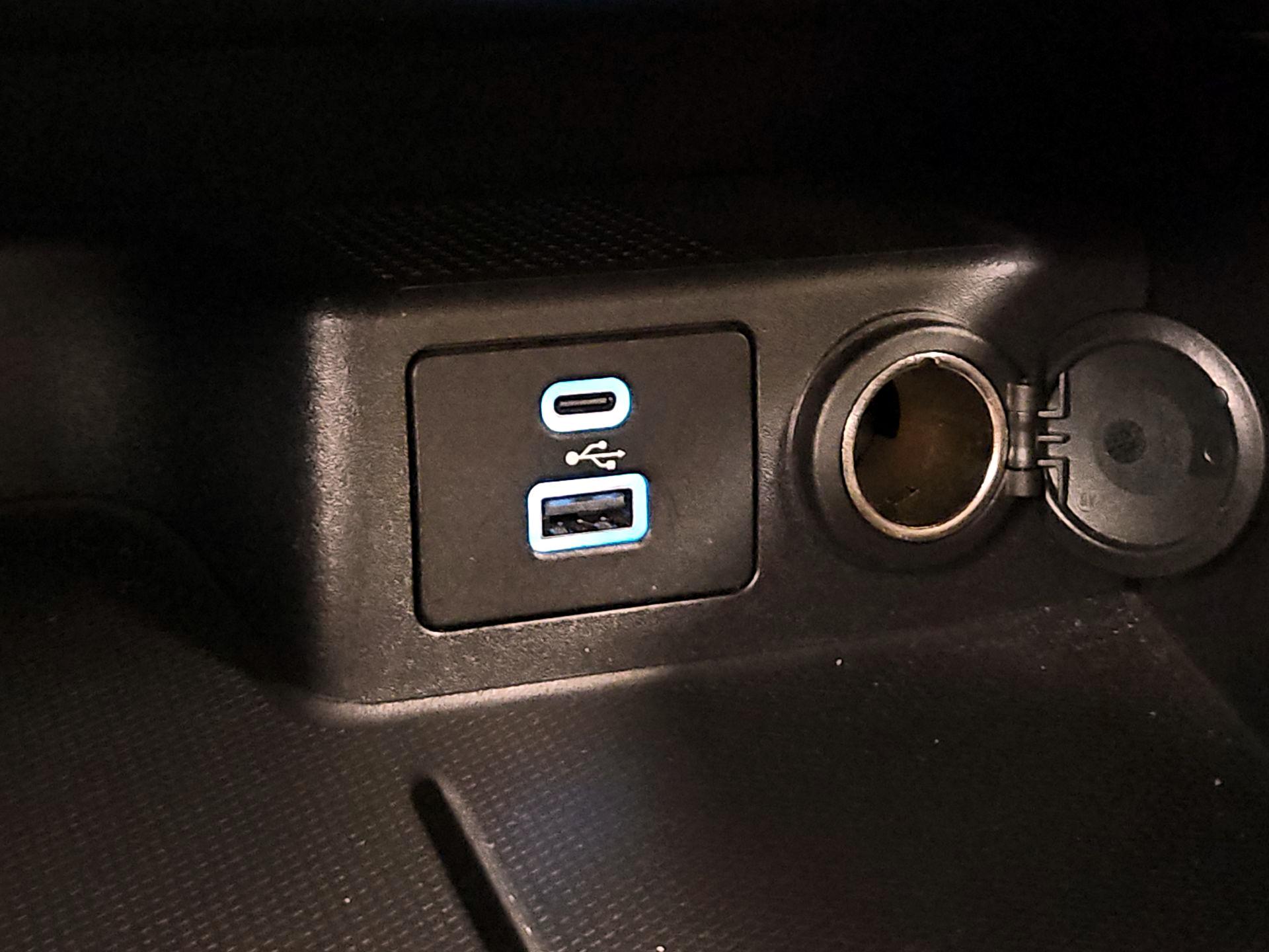 Thumbnail: 2022 Ford Escape - 18