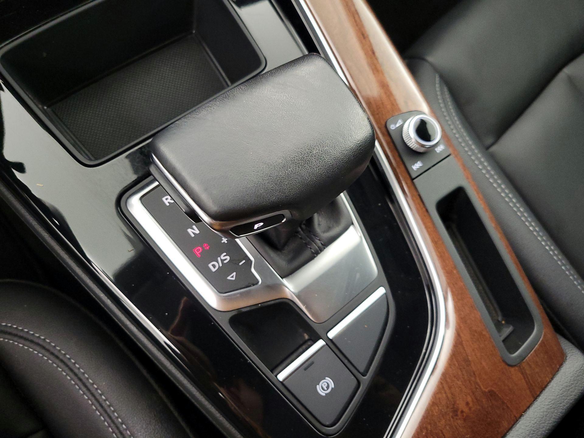 Thumbnail: 2023 Audi A4 - 17