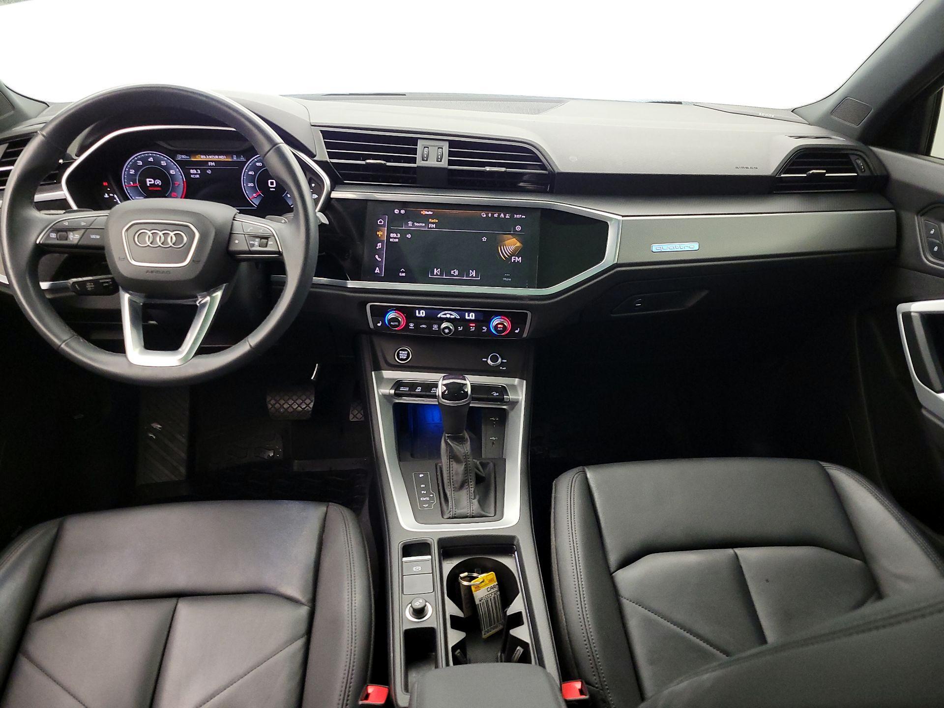 Thumbnail: 2023 Audi Q3 - 9