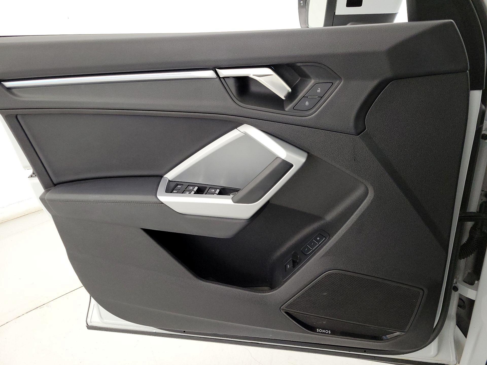 Thumbnail: 2023 Audi Q3 - 12