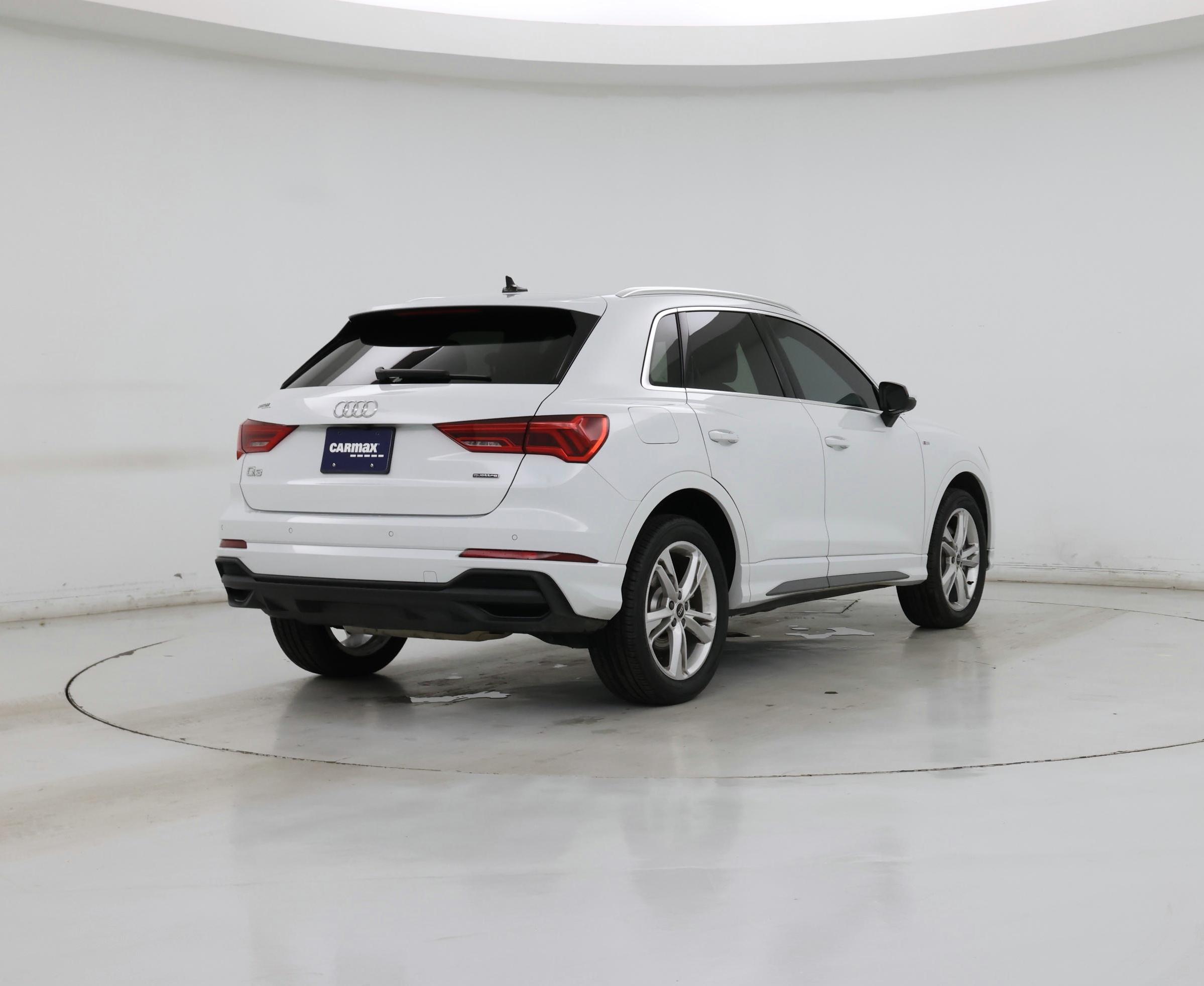 Thumbnail: 2023 Audi Q3 - 8