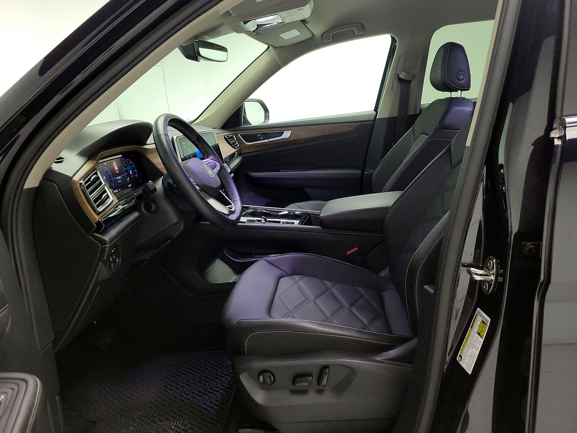 Thumbnail: 2024 Volkswagen Atlas - 11