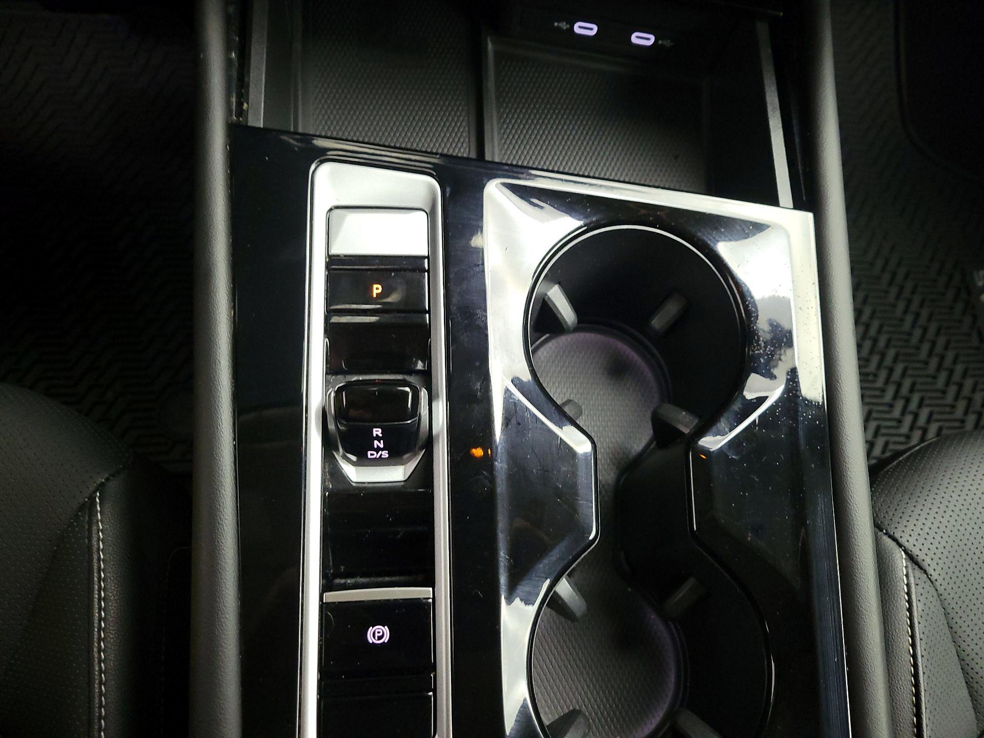 Thumbnail: 2024 Volkswagen Atlas - 17