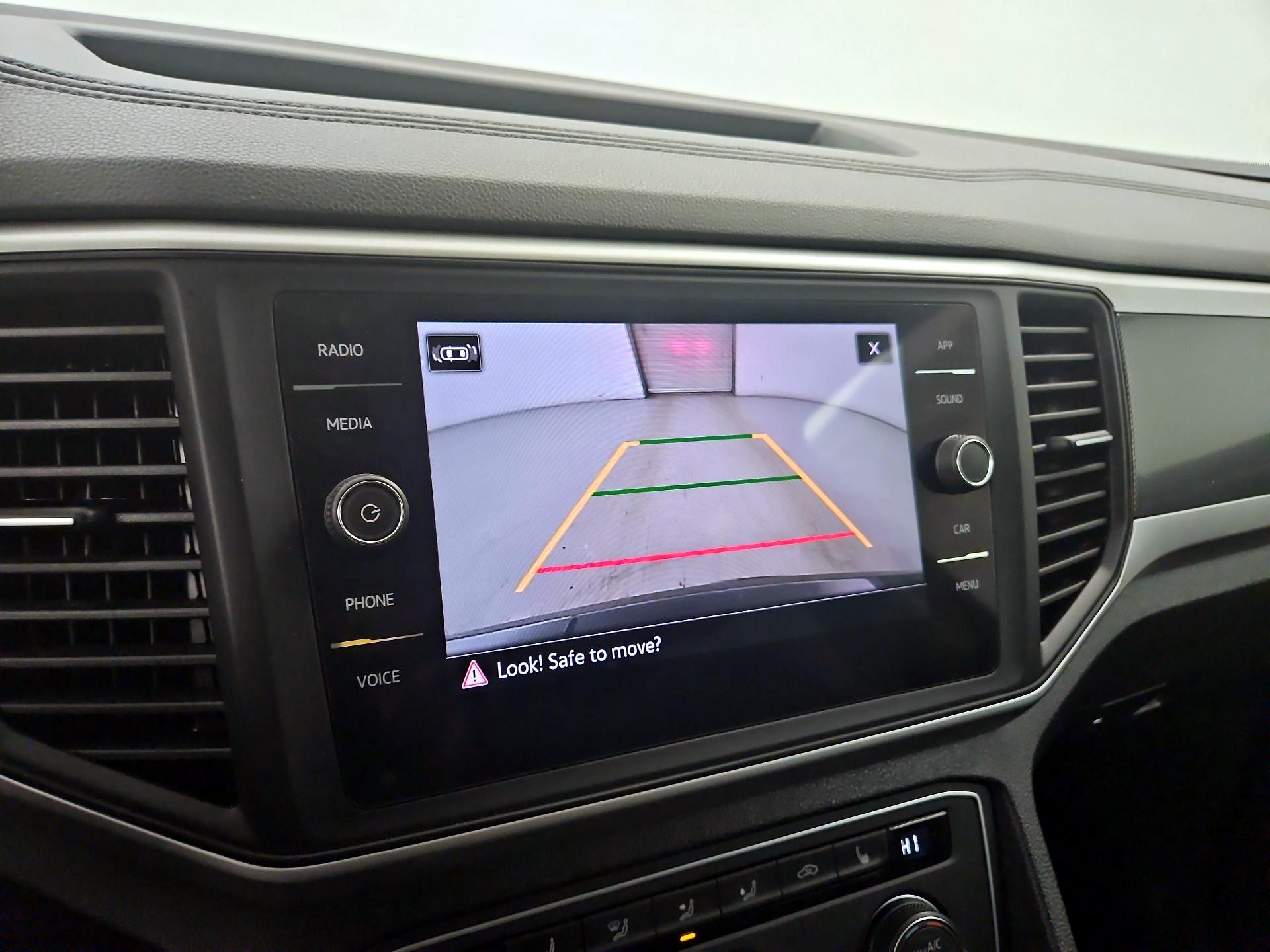 Thumbnail: 2021 Volkswagen Atlas - 14