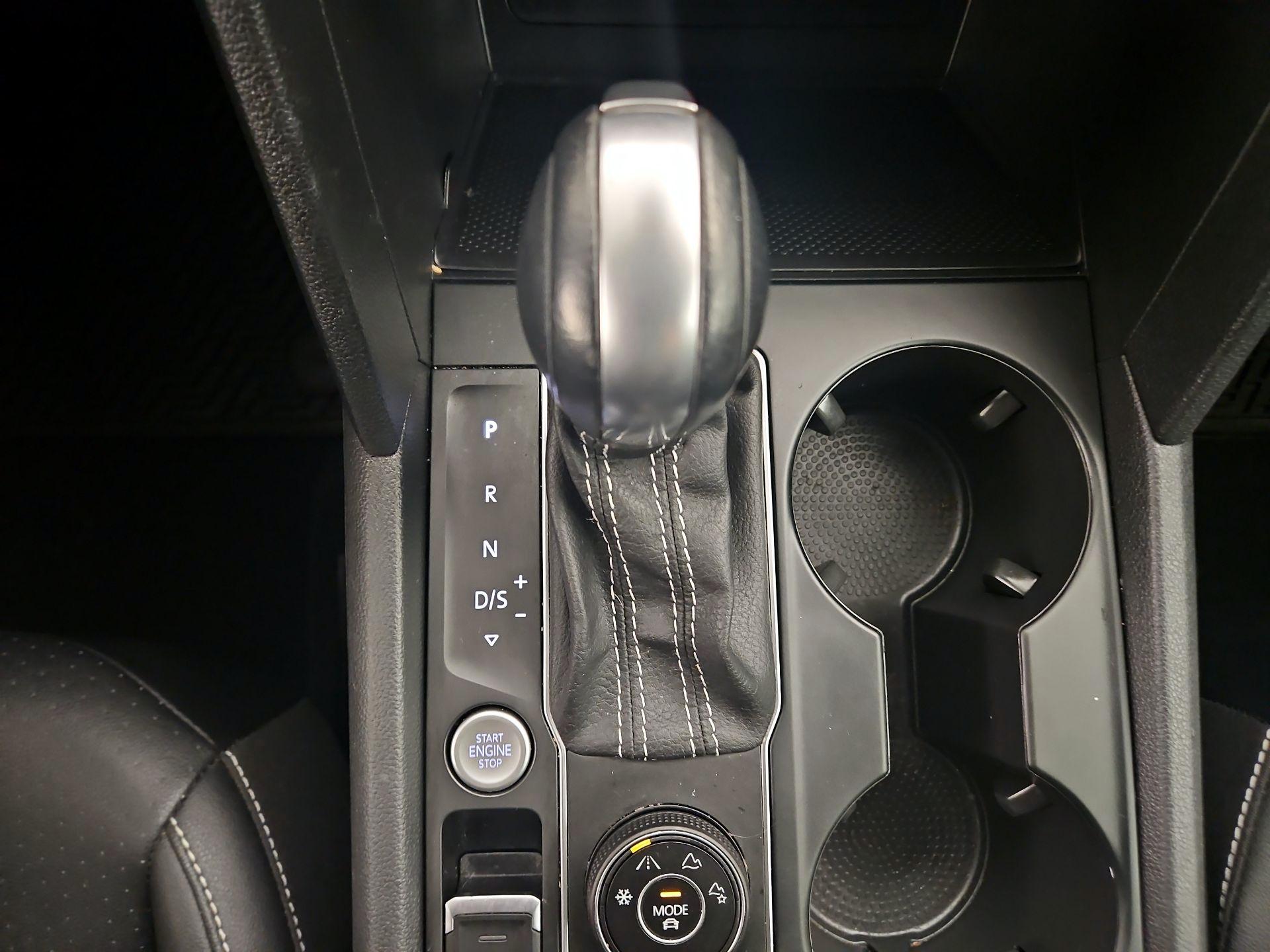 Thumbnail: 2021 Volkswagen Atlas - 17