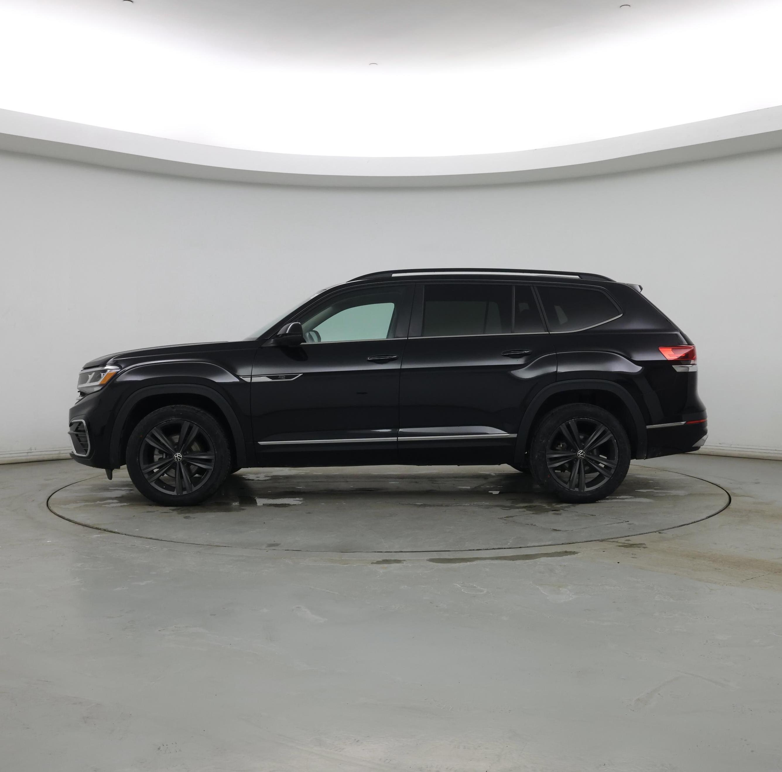 Thumbnail: 2021 Volkswagen Atlas - 3