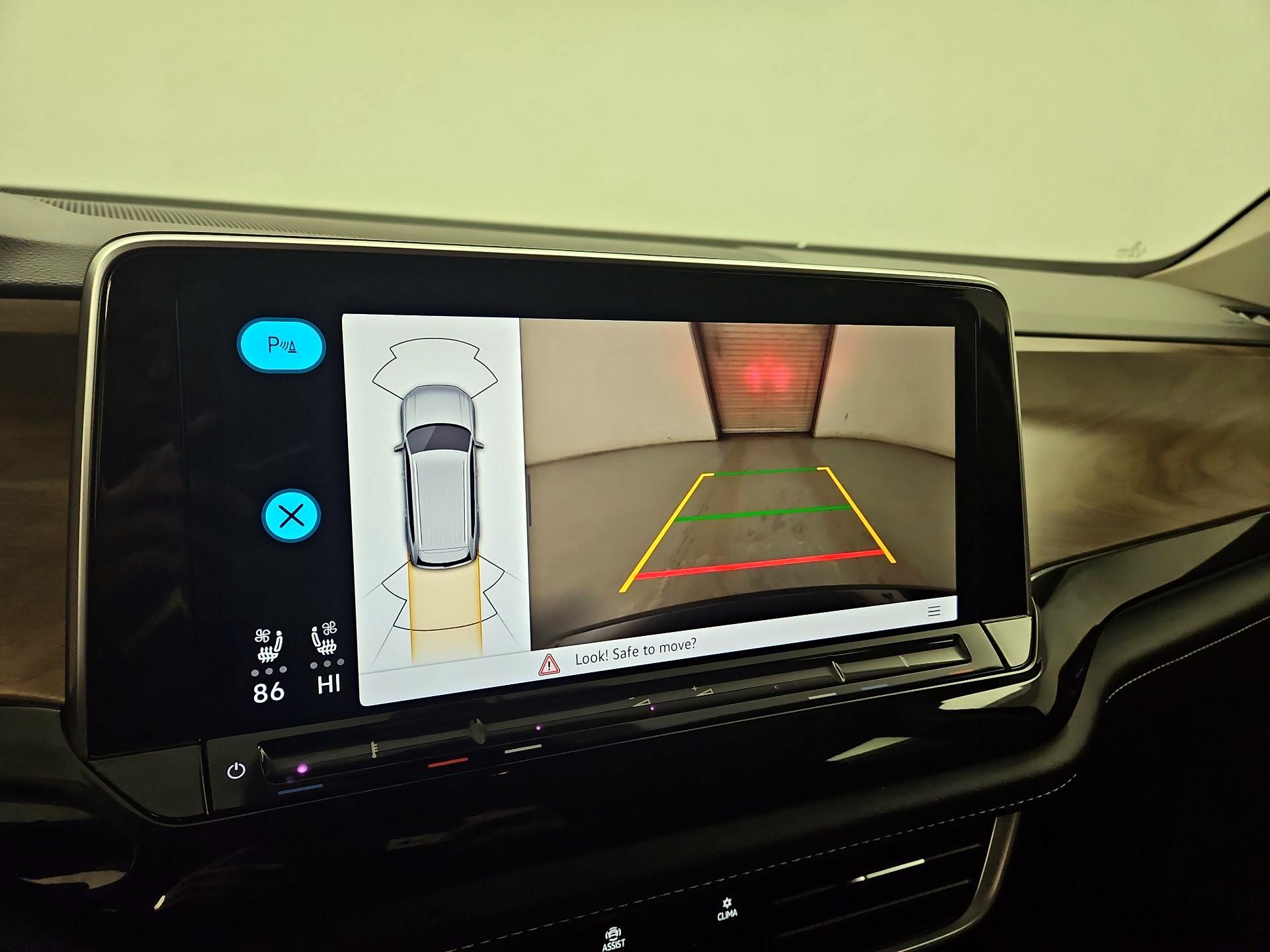 Thumbnail: 2024 Volkswagen Atlas - 14