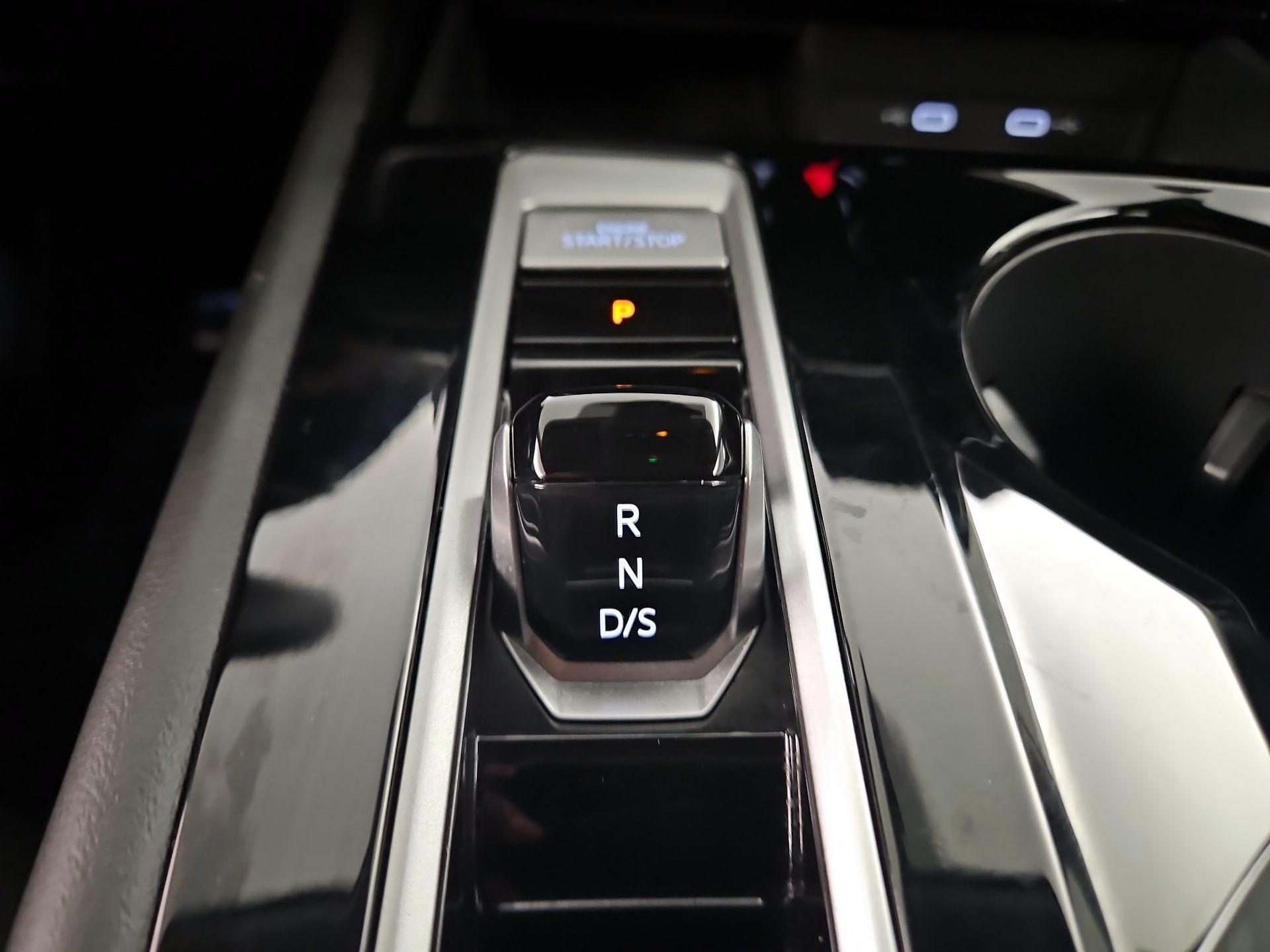 Thumbnail: 2024 Volkswagen Atlas - 17