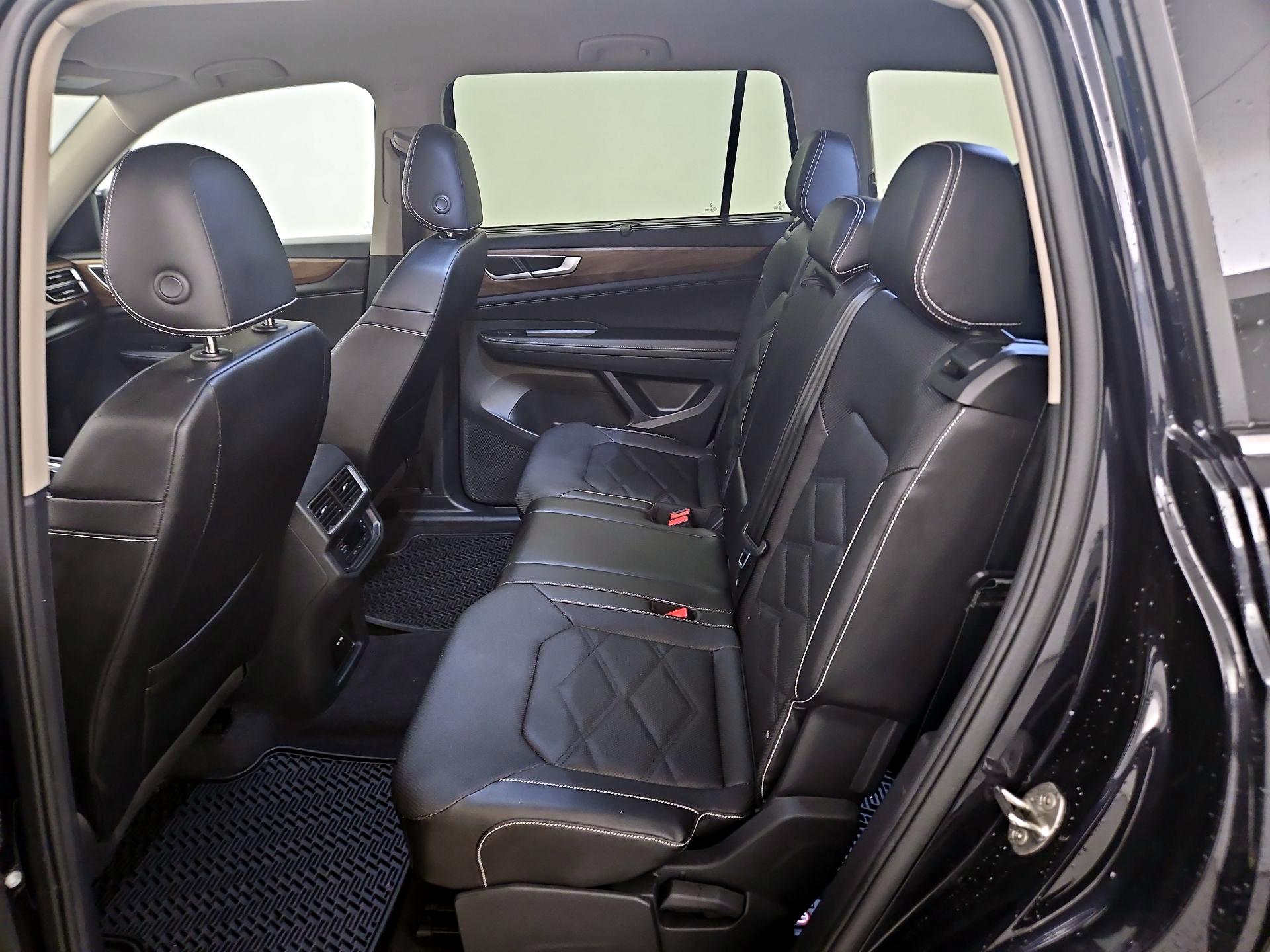 Thumbnail: 2024 Volkswagen Atlas - 19