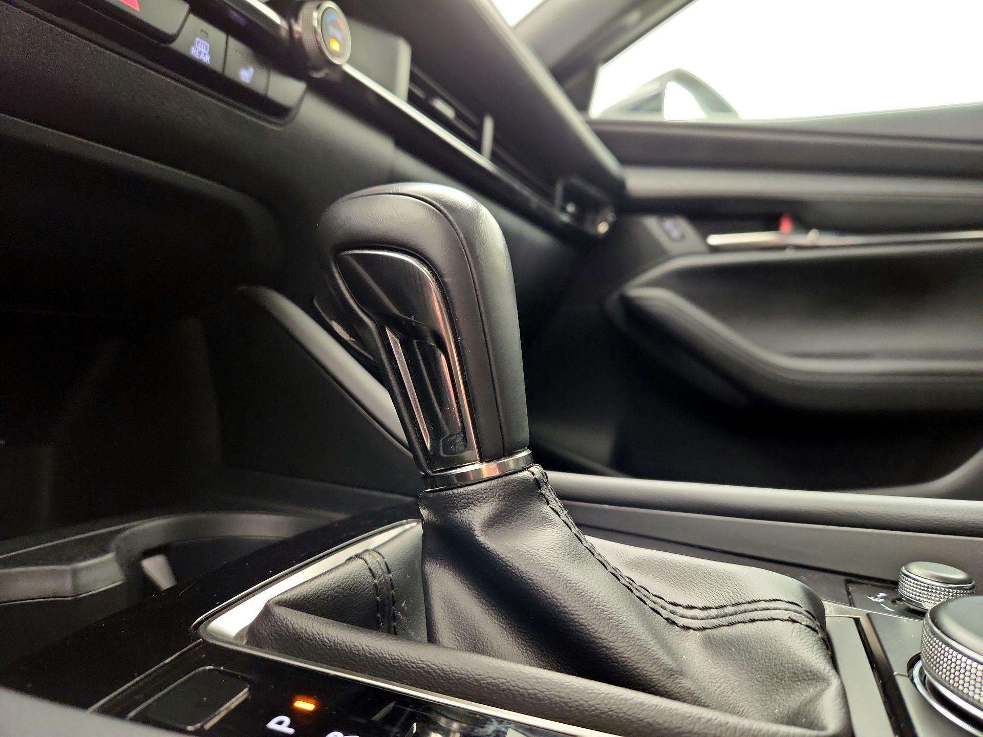 Thumbnail: 2023 Mazda Mazda3 - 17