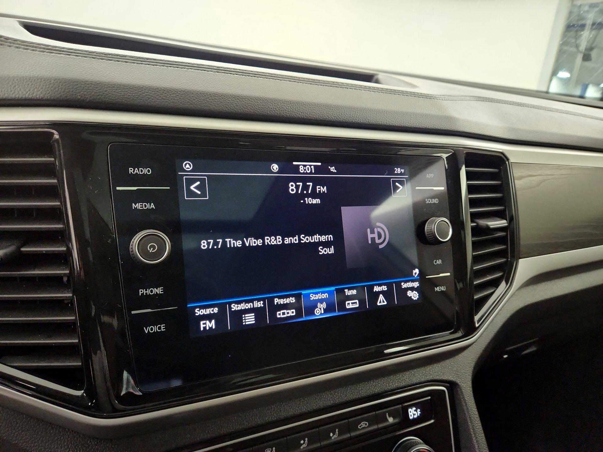 Thumbnail: 2023 Volkswagen Atlas - 15