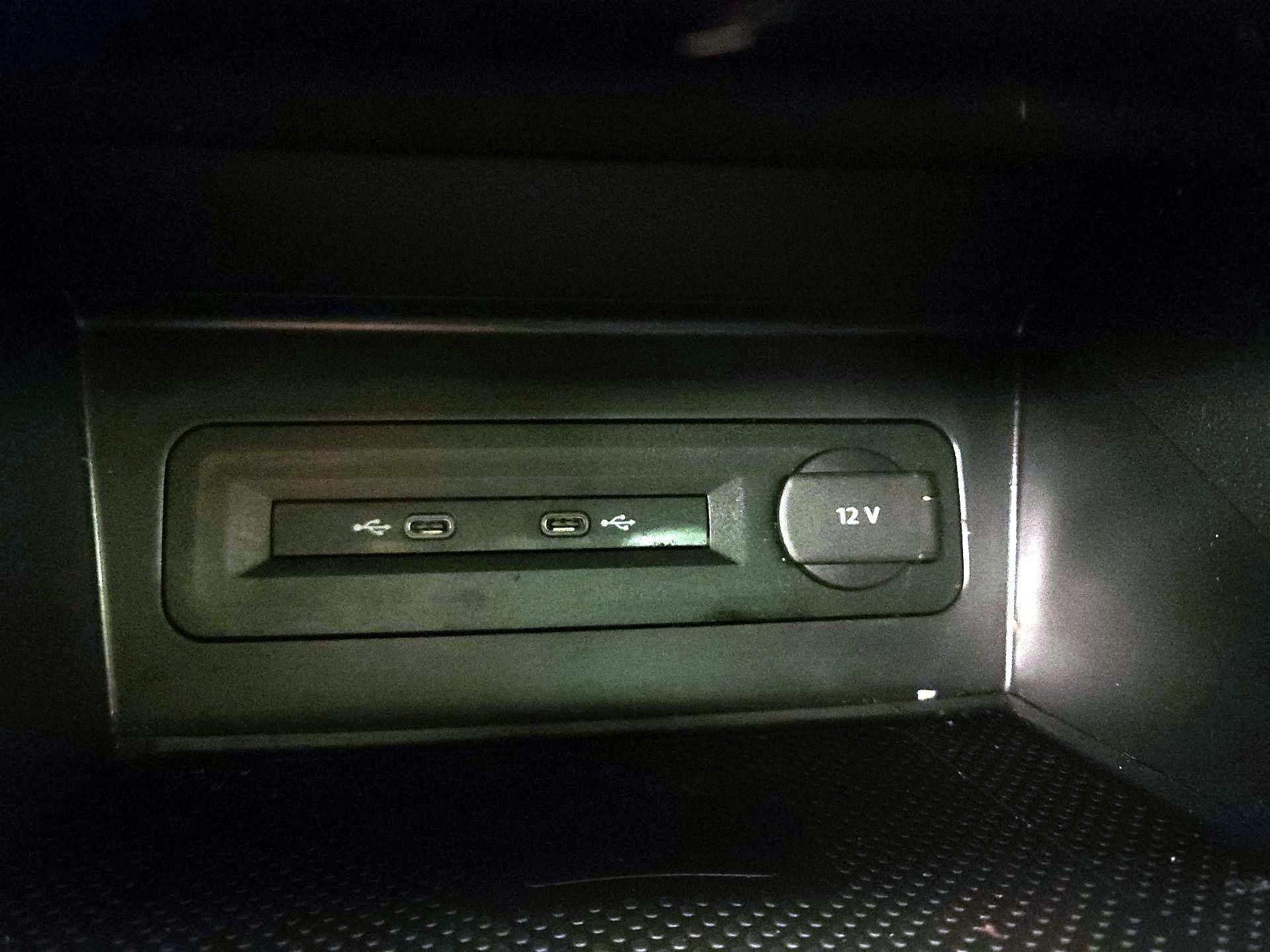 Thumbnail: 2023 Volkswagen Atlas - 18