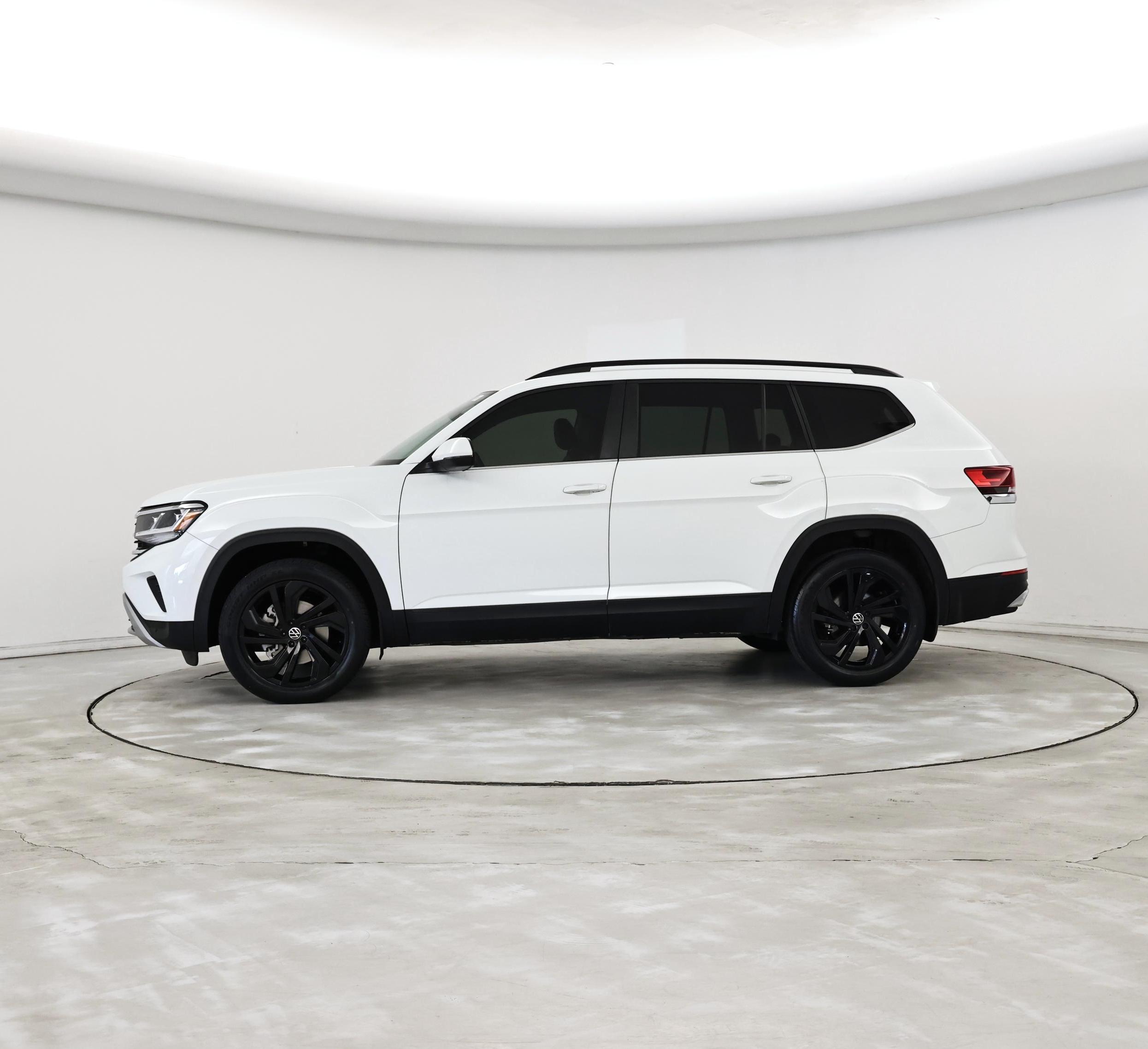 Thumbnail: 2023 Volkswagen Atlas - 3