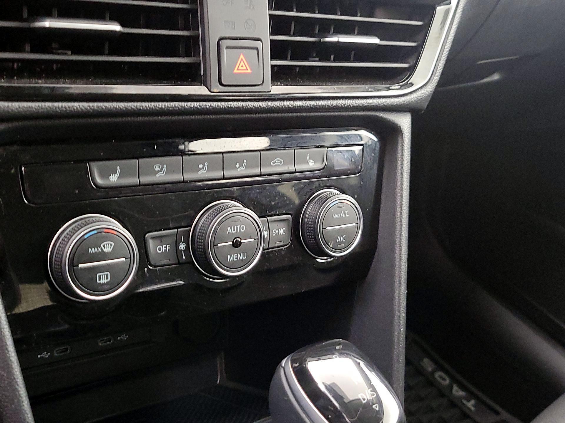 Thumbnail: 2024 Volkswagen Taos - 16