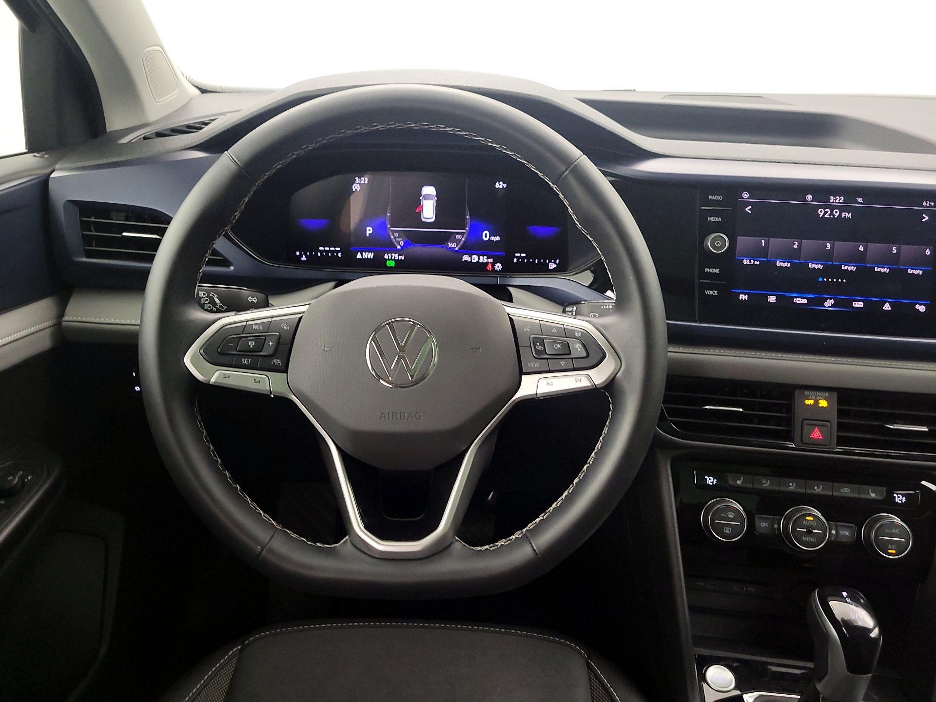 Thumbnail: 2024 Volkswagen Taos - 10