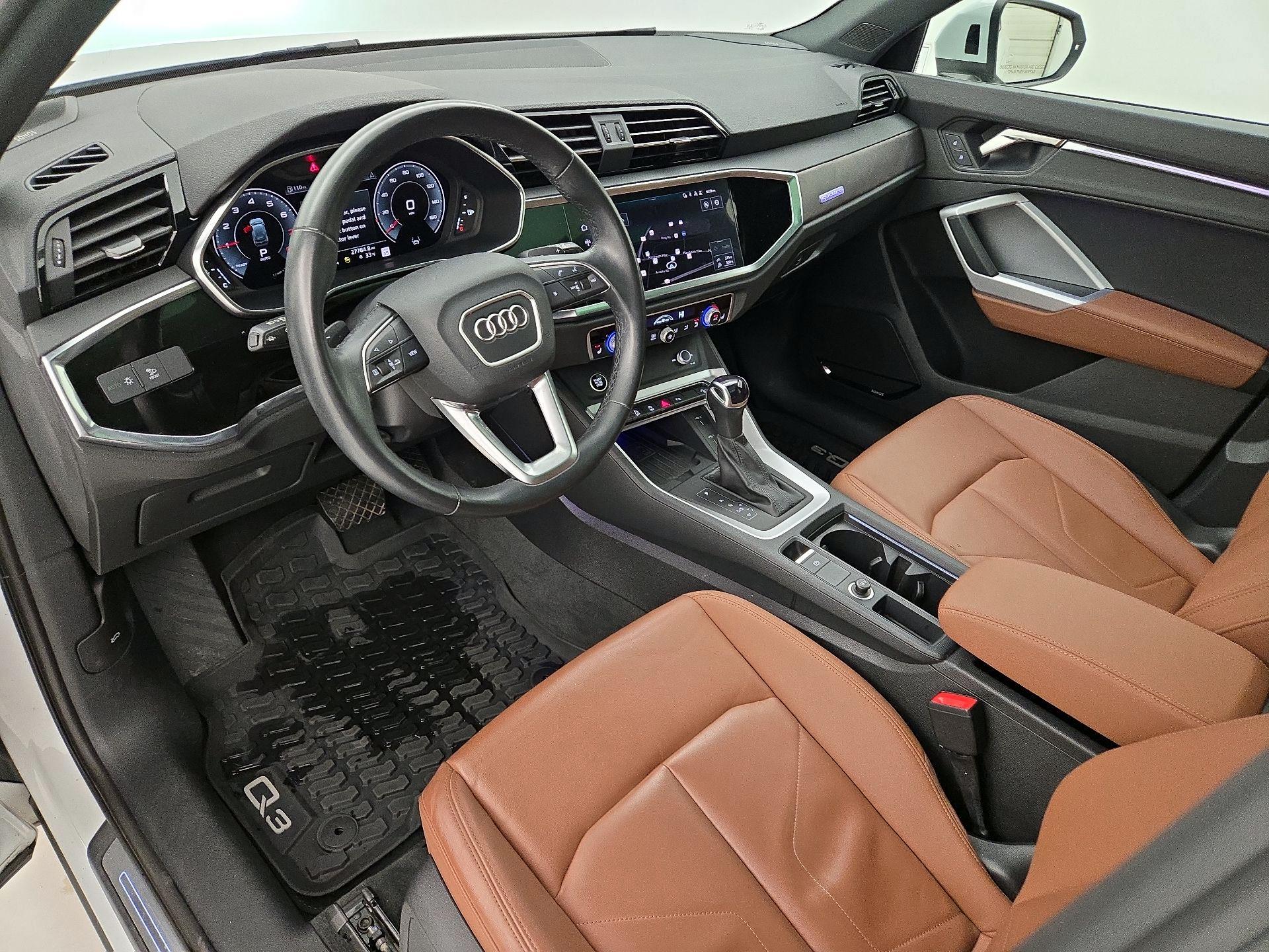 Thumbnail: 2023 Audi Q3 - 11