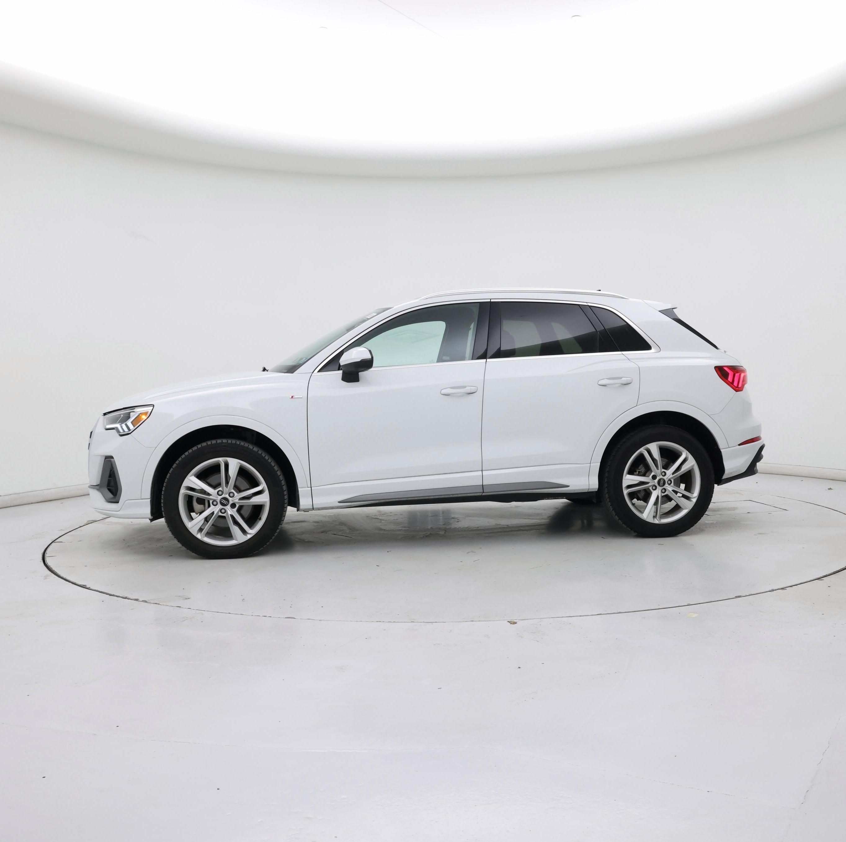 Thumbnail: 2023 Audi Q3 - 3