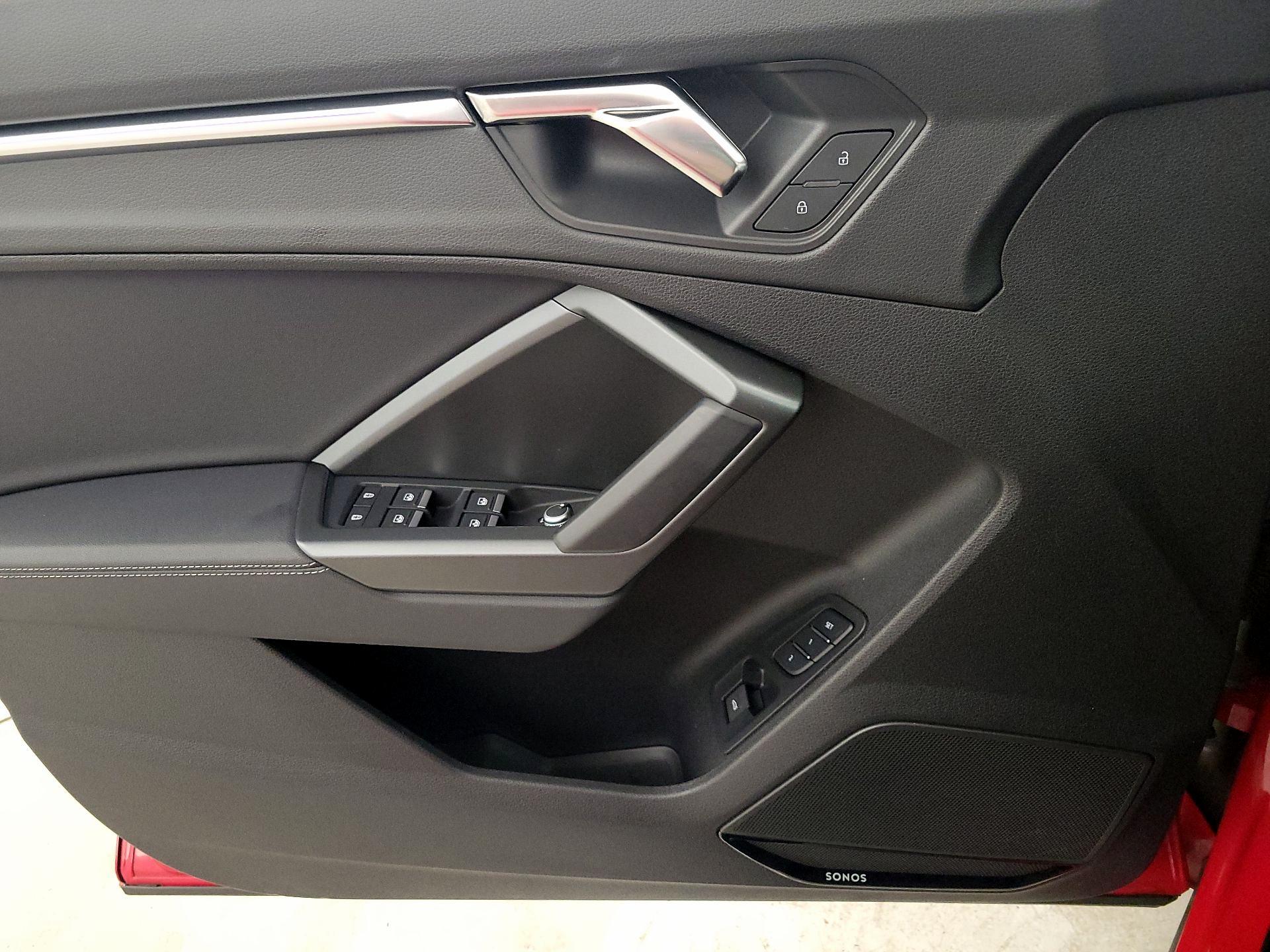 Thumbnail: 2023 Audi Q3 - 12