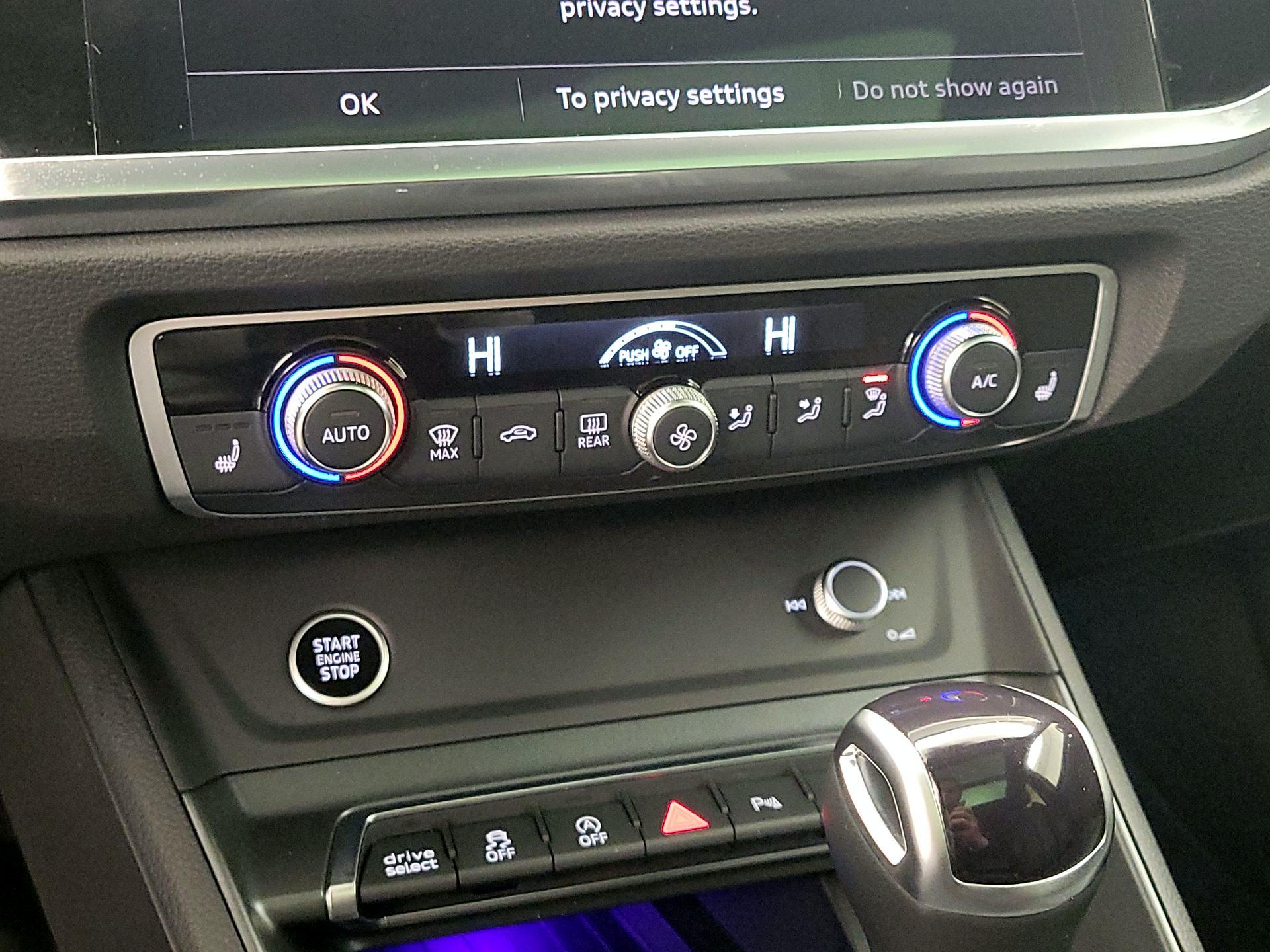 Thumbnail: 2023 Audi Q3 - 17