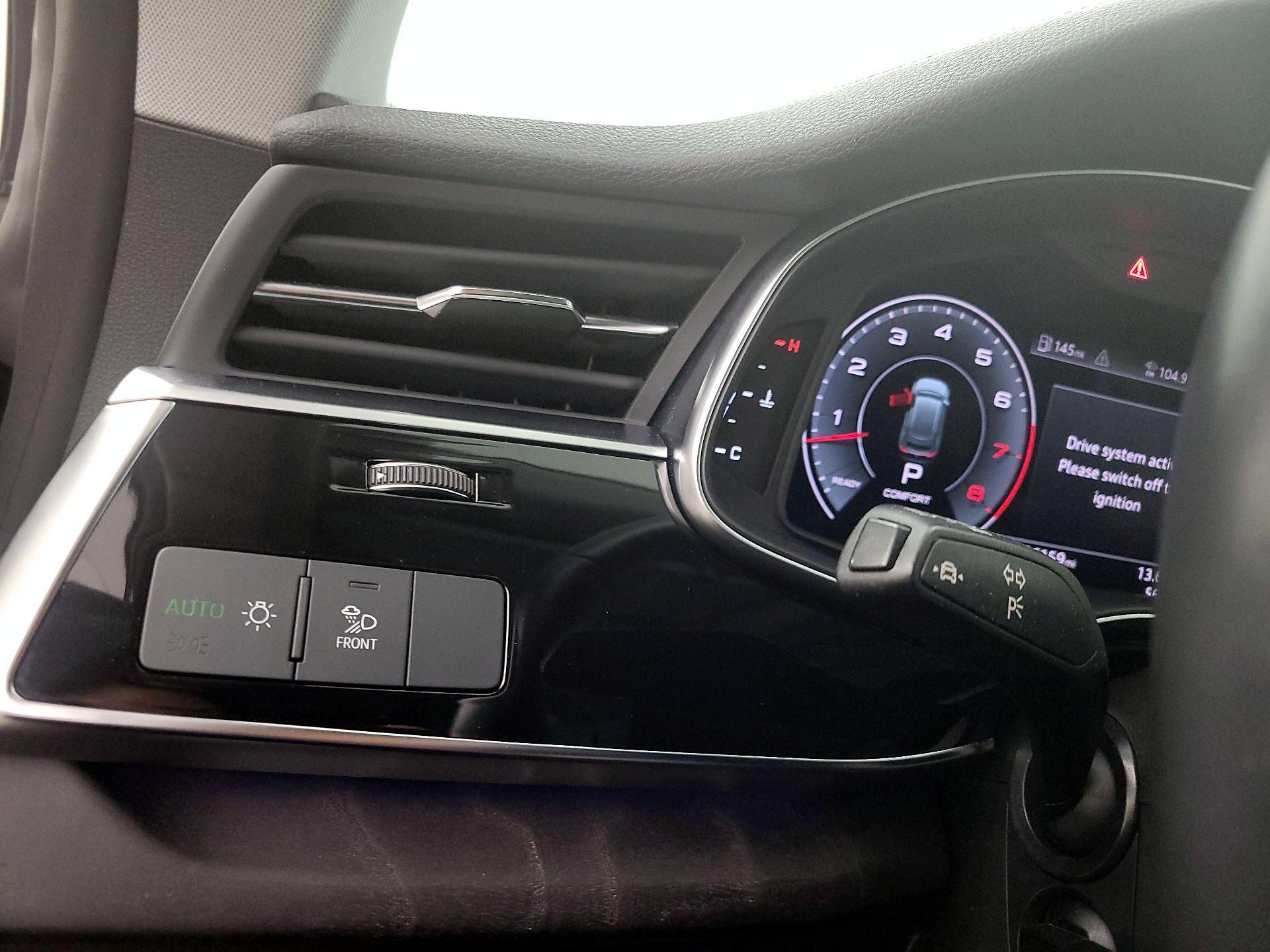 Thumbnail: 2023 Audi Q8 - 13