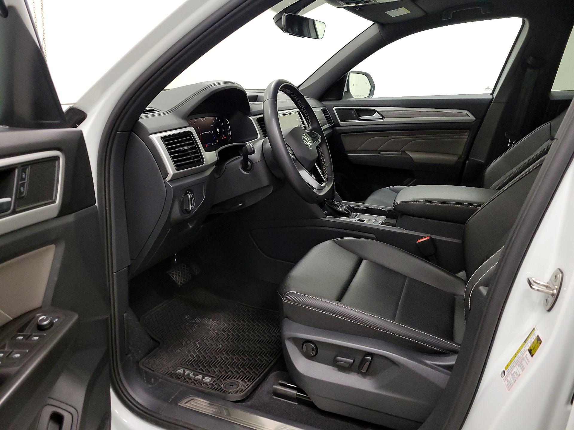 Thumbnail: 2023 Volkswagen Atlas - 11