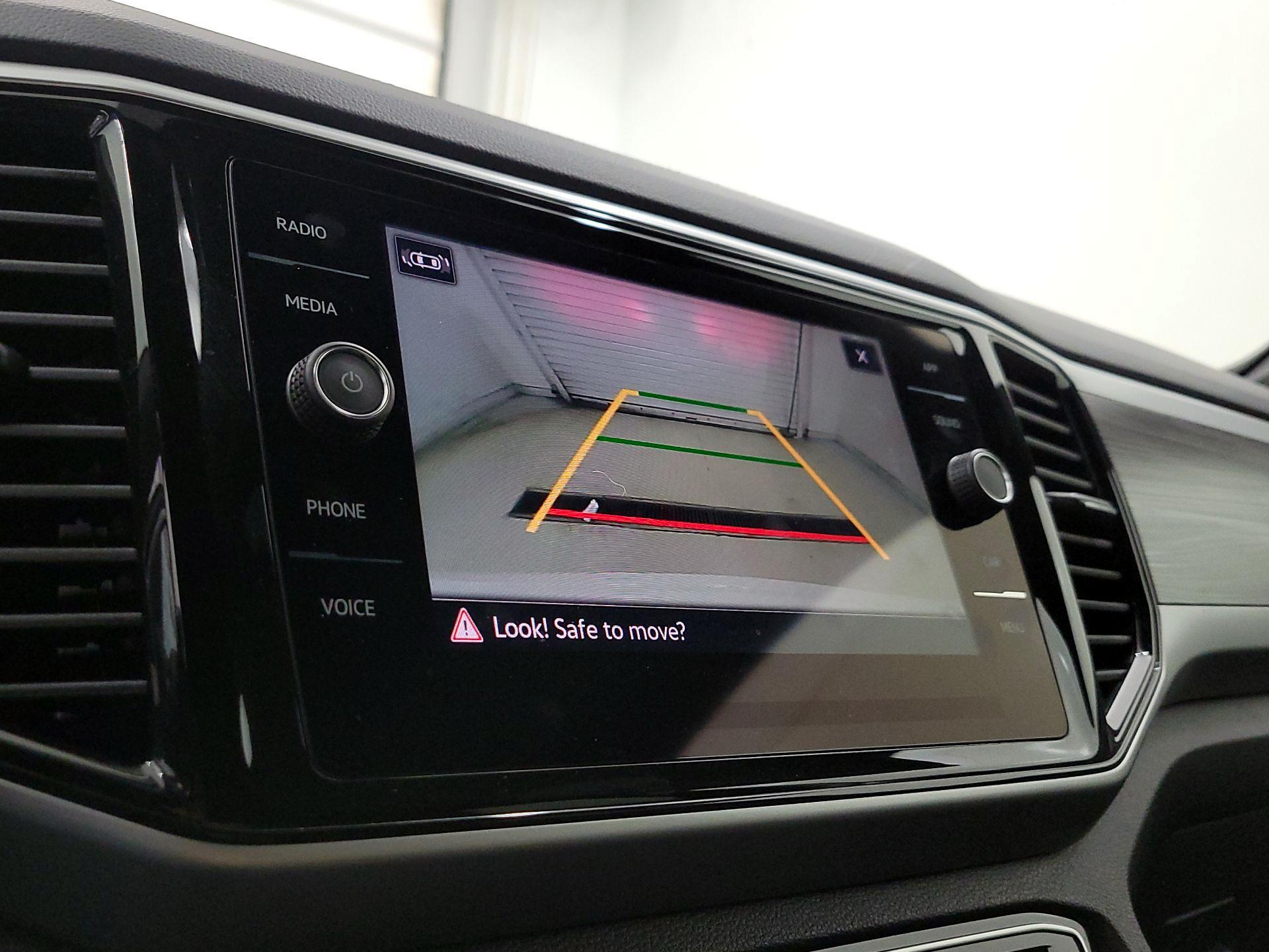 Thumbnail: 2023 Volkswagen Atlas - 14