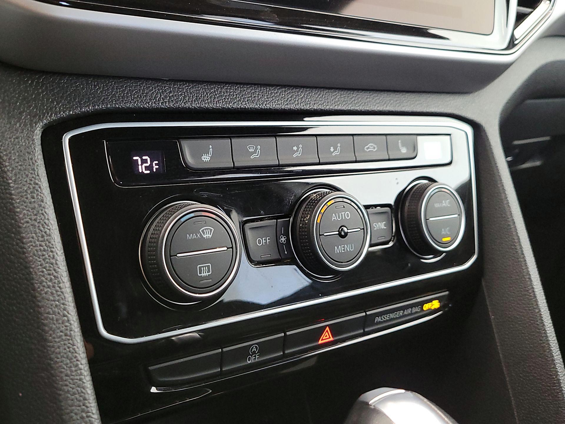 Thumbnail: 2023 Volkswagen Atlas - 16