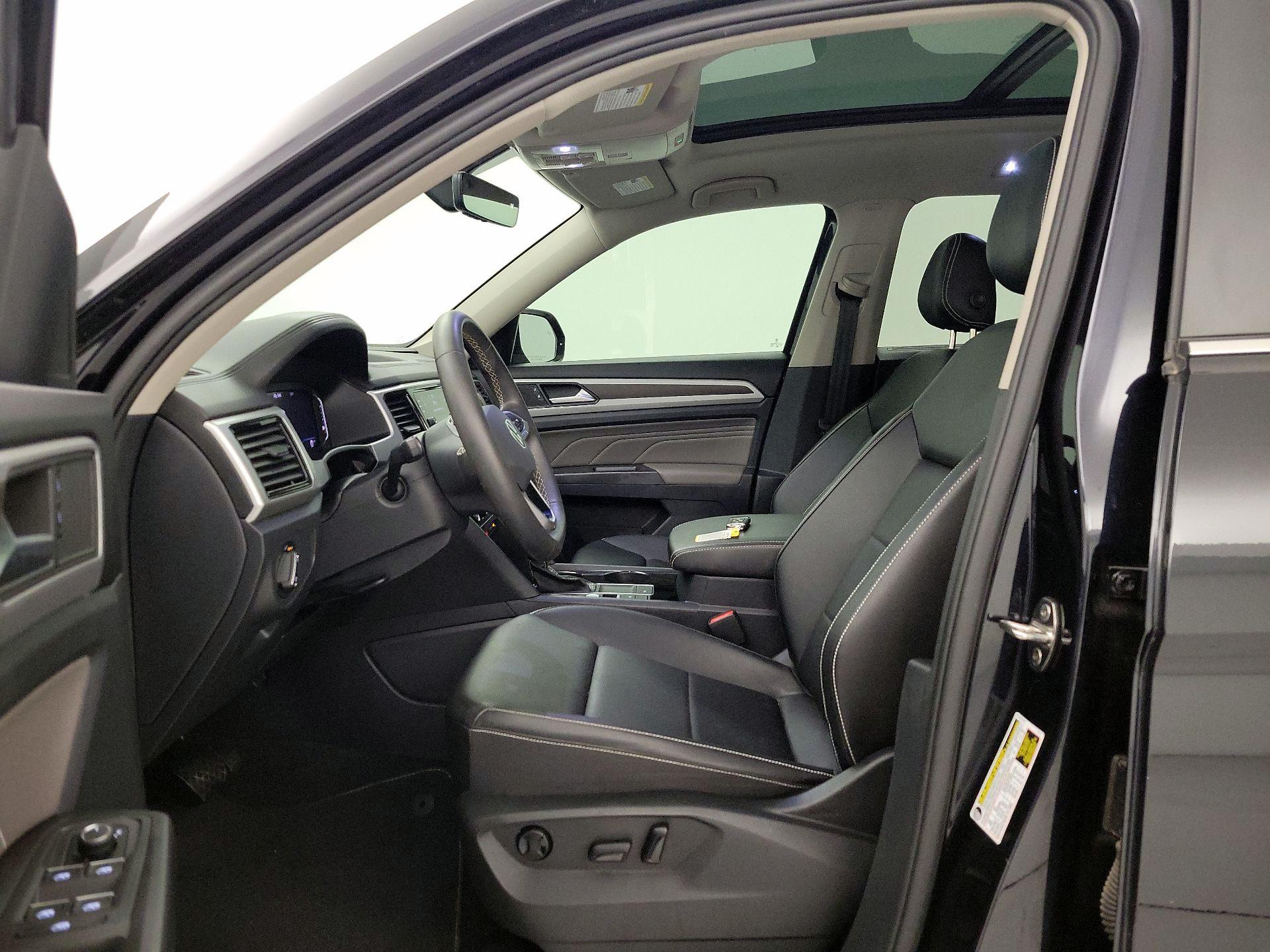 Thumbnail: 2023 Volkswagen Atlas - 11