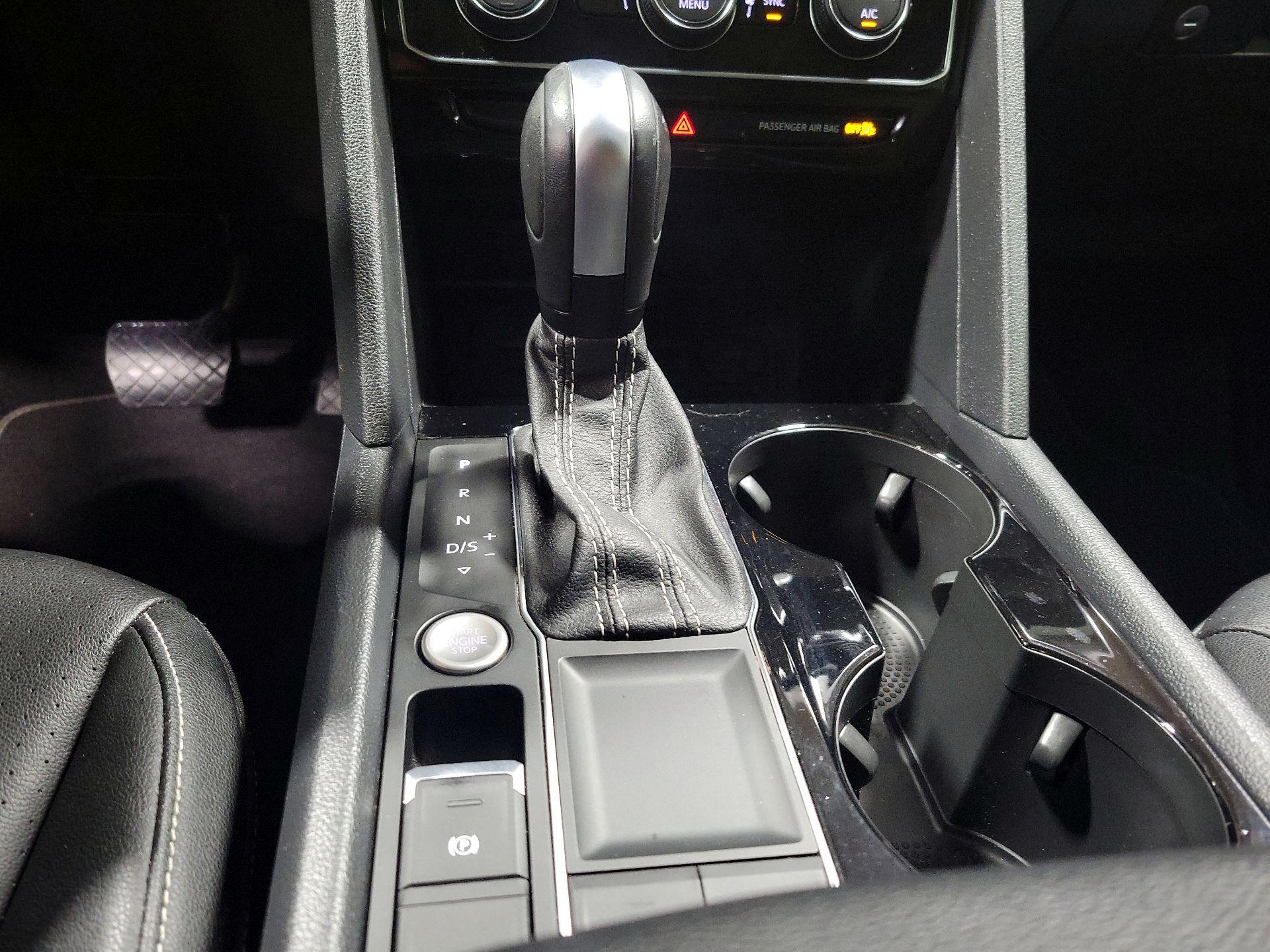 Thumbnail: 2023 Volkswagen Atlas - 17