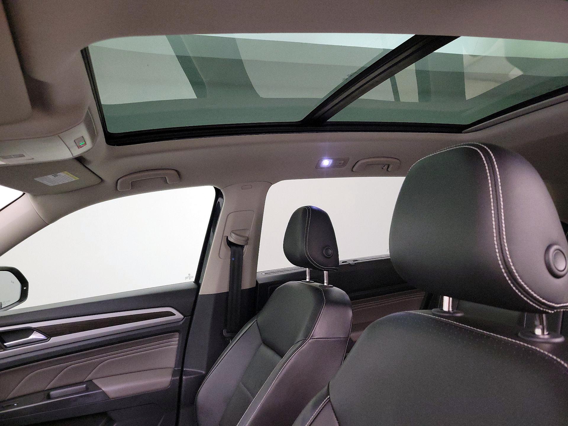 Thumbnail: 2023 Volkswagen Atlas - 18