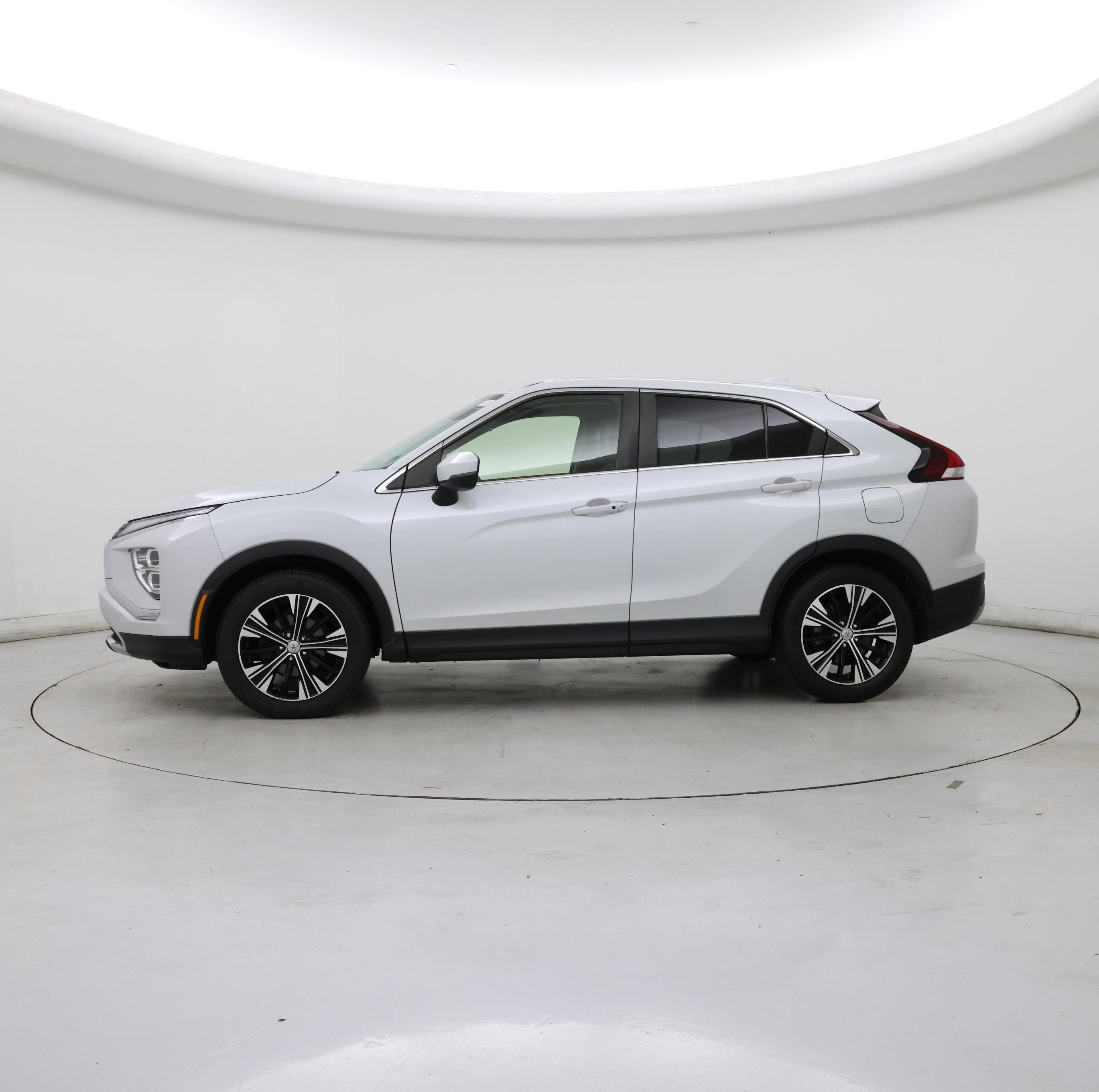 Thumbnail: 2022 Mitsubishi Eclipse Cross - 3