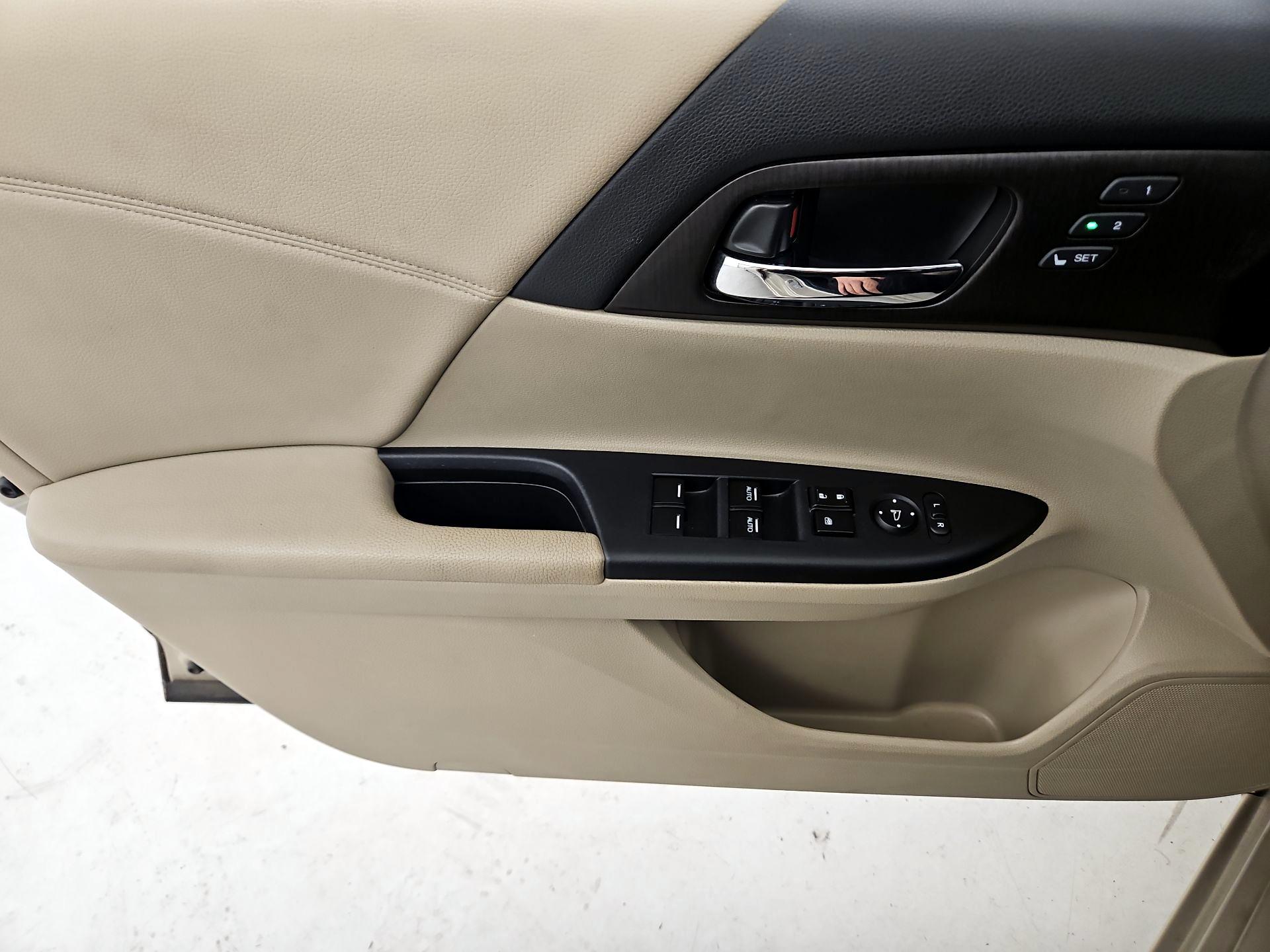 Thumbnail: 2014 Honda Accord - 12