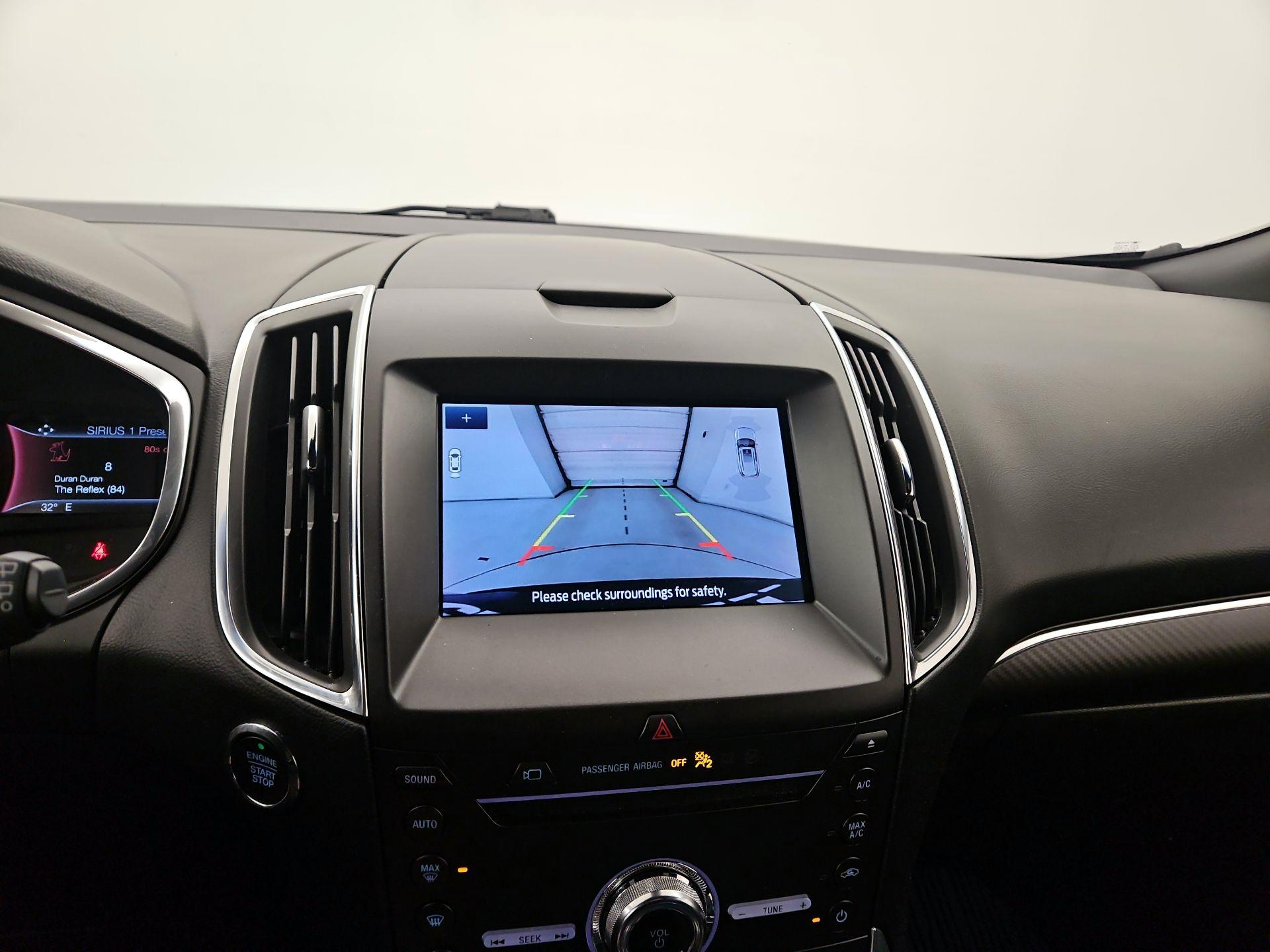 Thumbnail: 2019 Ford Edge - 15