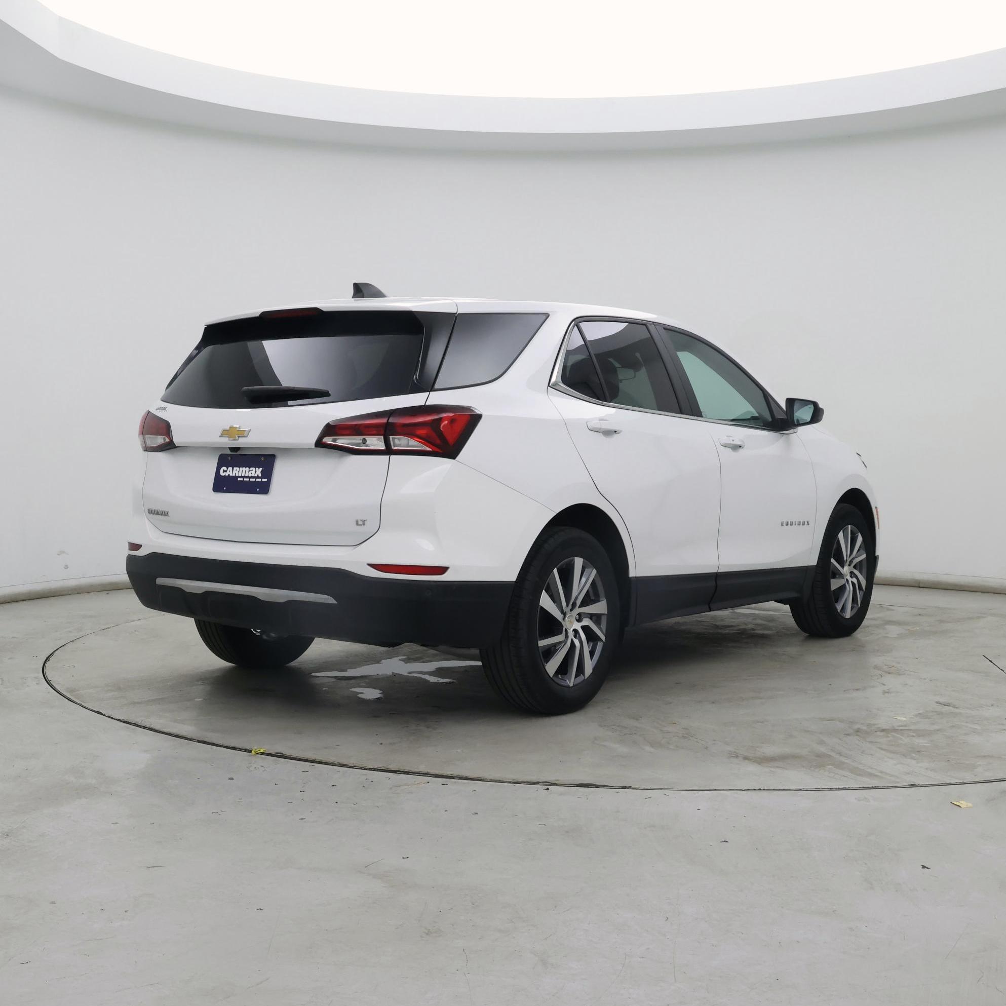 Thumbnail: 2022 Chevrolet Equinox - 8