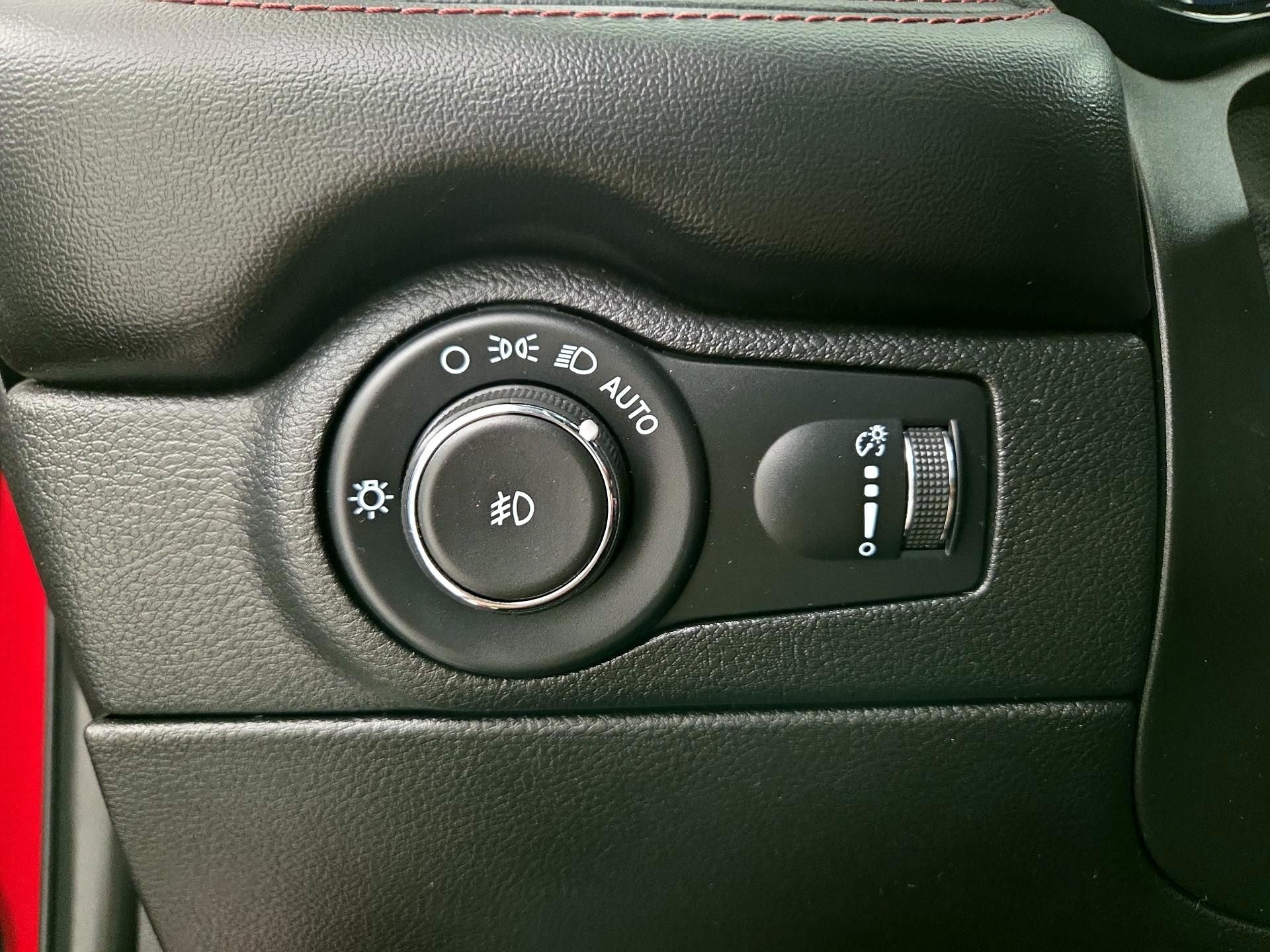 Thumbnail: 2021 Dodge Durango - 13