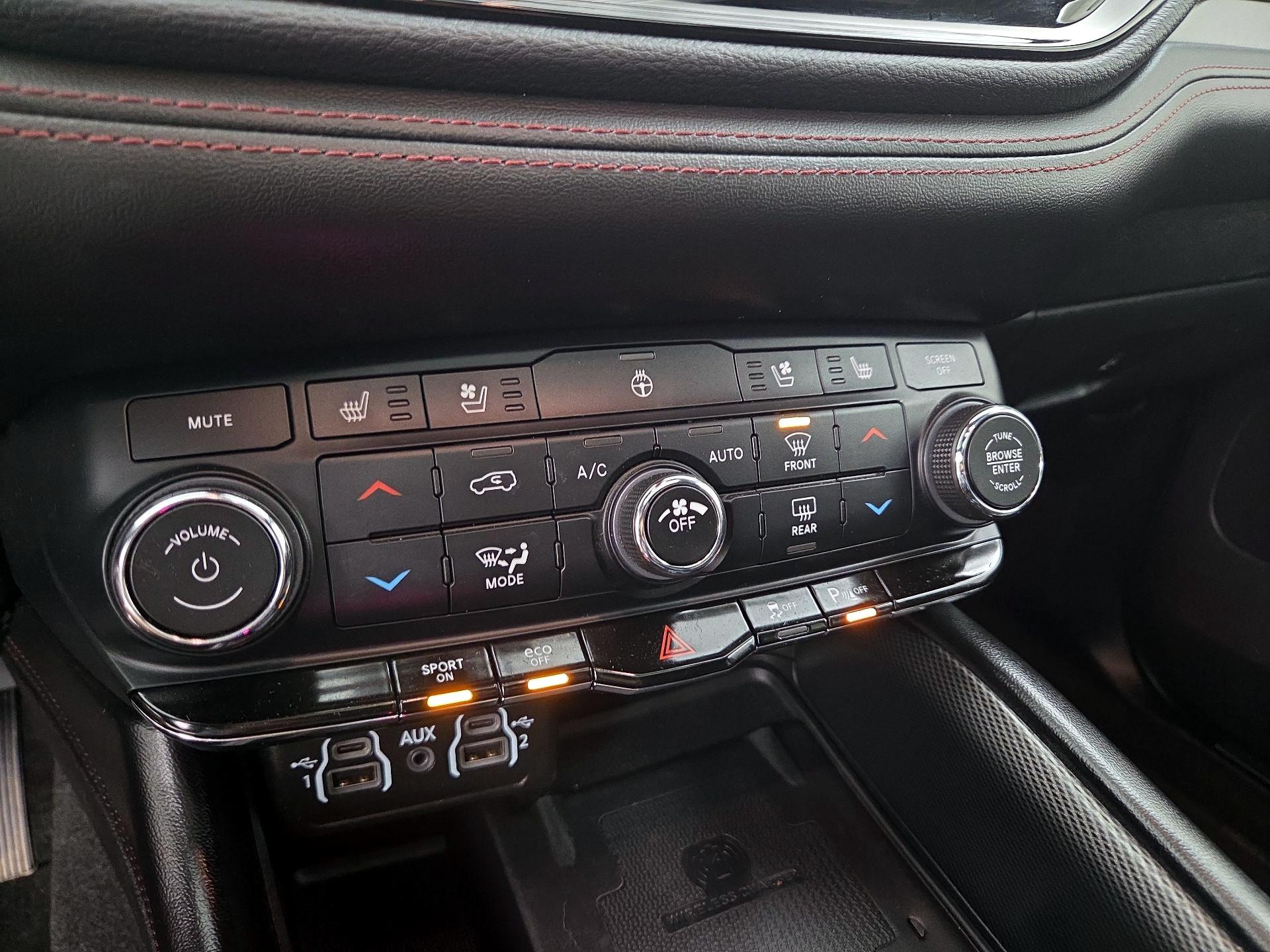 Thumbnail: 2021 Dodge Durango - 17