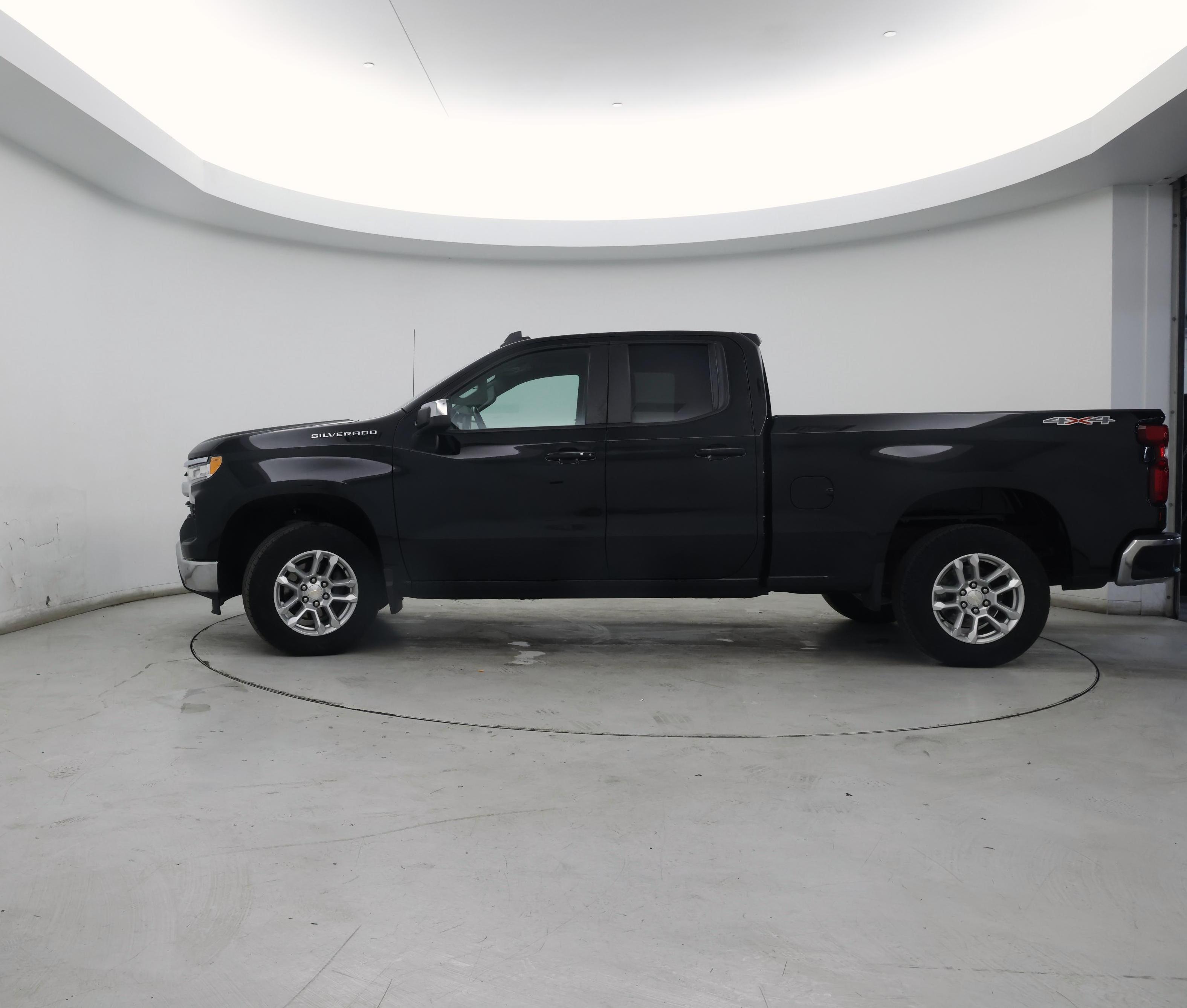 Thumbnail: 2022 Chevrolet Silverado 1500 - 3