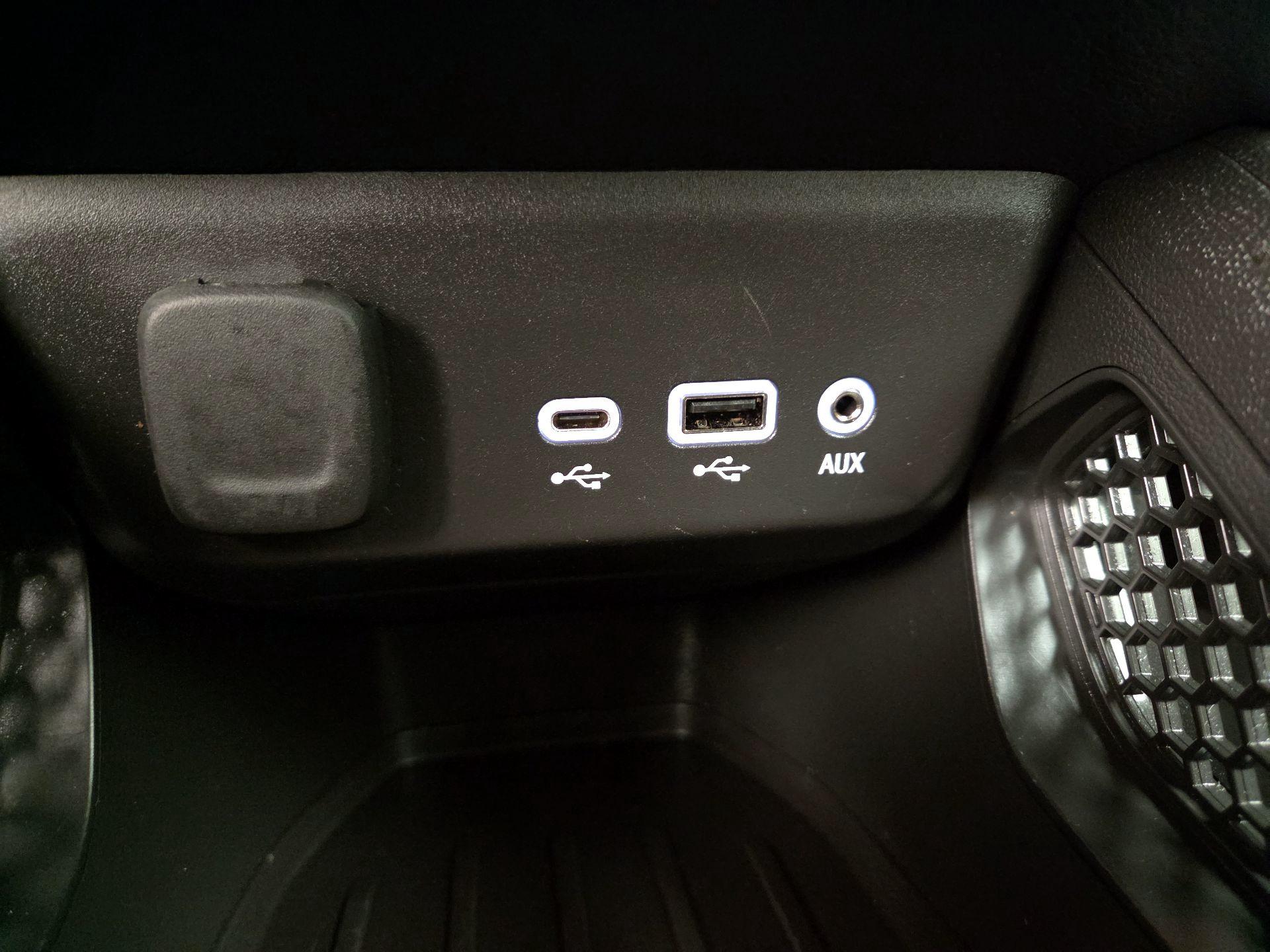 Thumbnail: 2023 Chevrolet TrailBlazer - 18