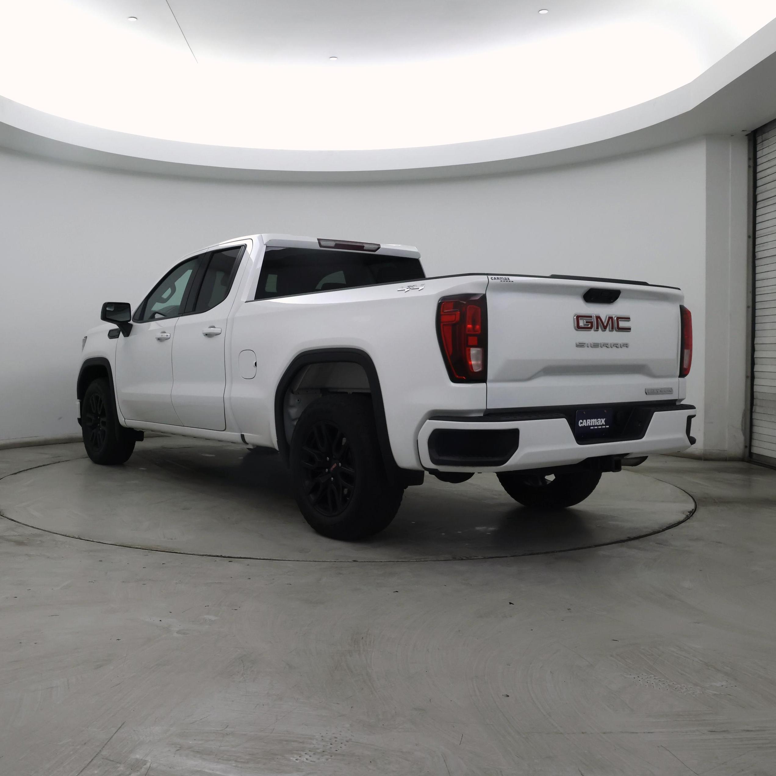 Thumbnail: 2023 GMC Sierra 1500 - 2