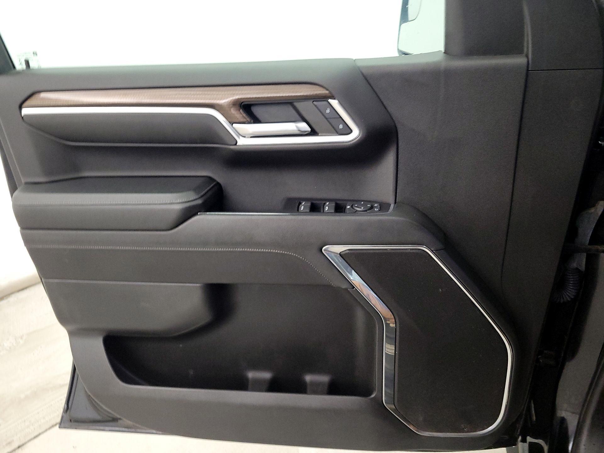 Thumbnail: 2023 Chevrolet Silverado 1500 - 12