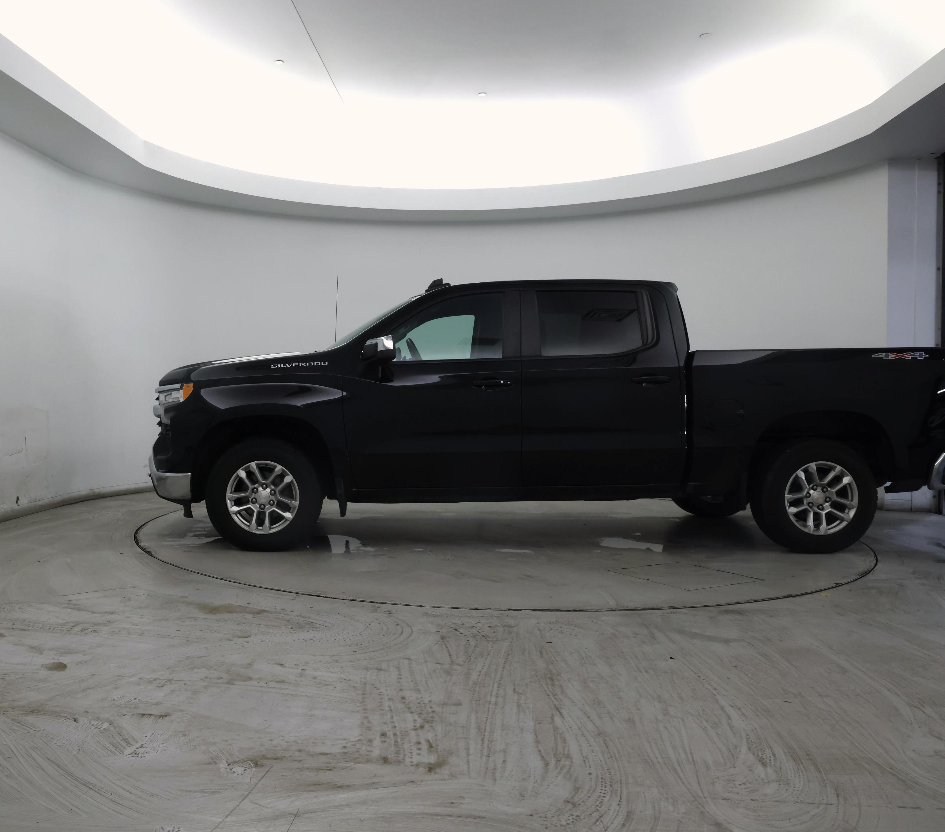 Thumbnail: 2023 Chevrolet Silverado 1500 - 3