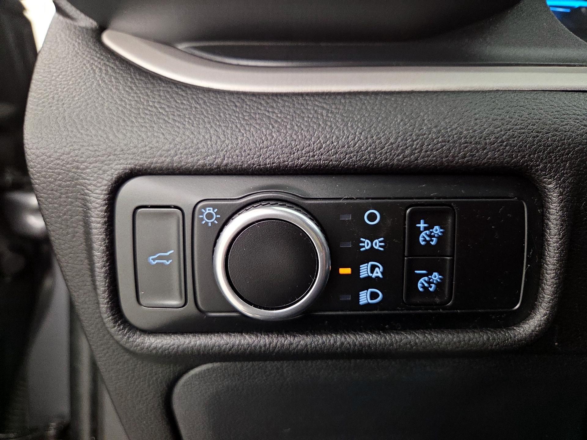 Thumbnail: 2023 Ford Explorer - 13