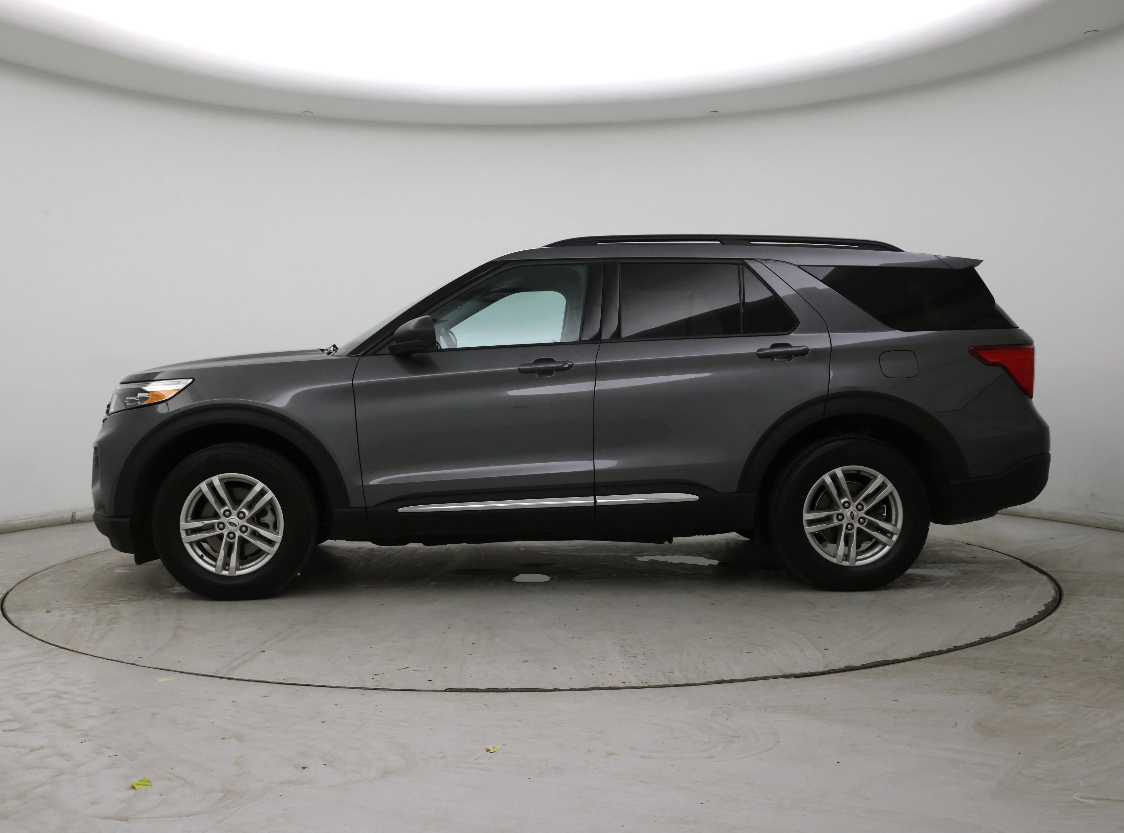 Thumbnail: 2023 Ford Explorer - 3