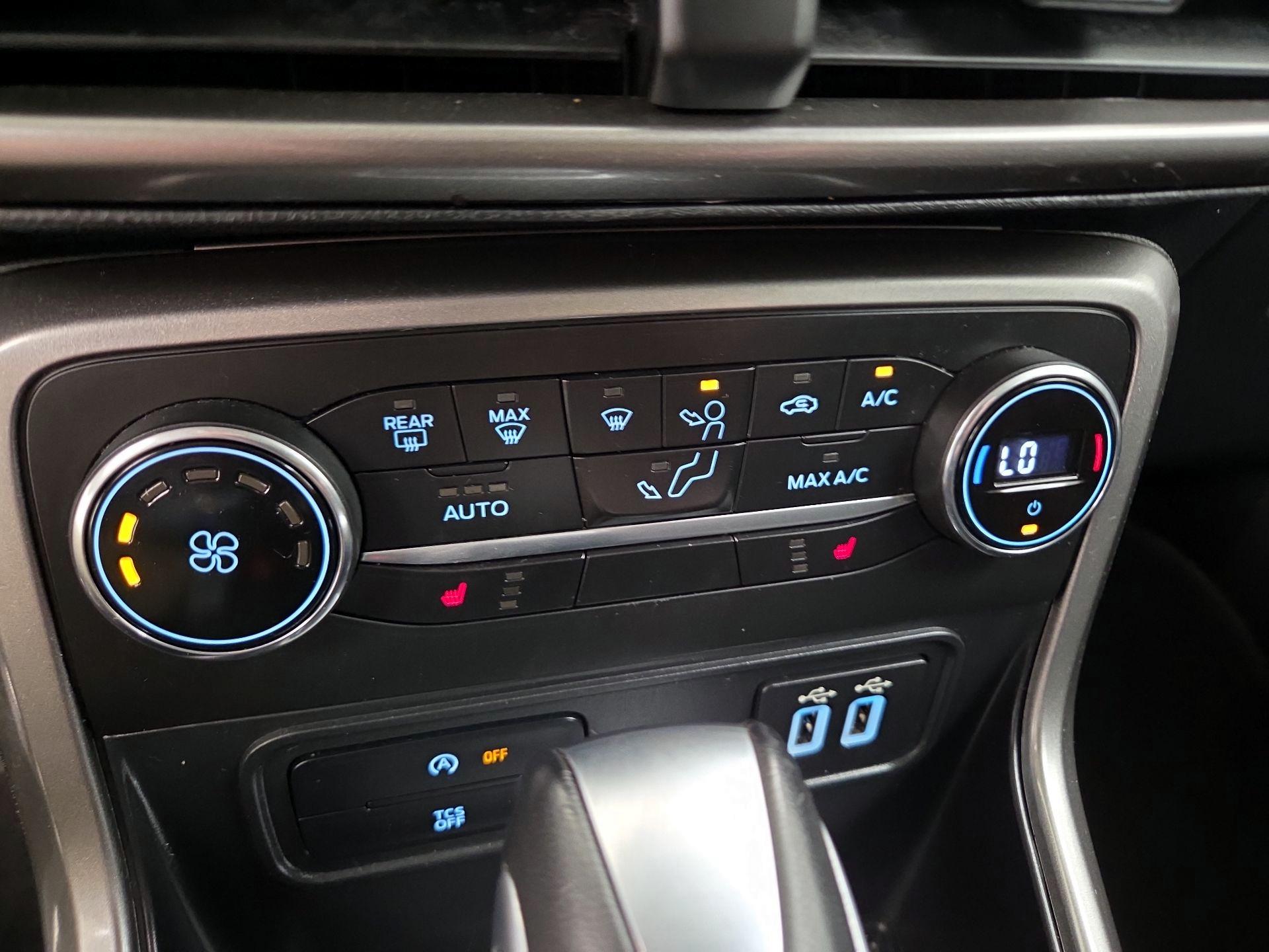 Thumbnail: 2021 Ford EcoSport - 17